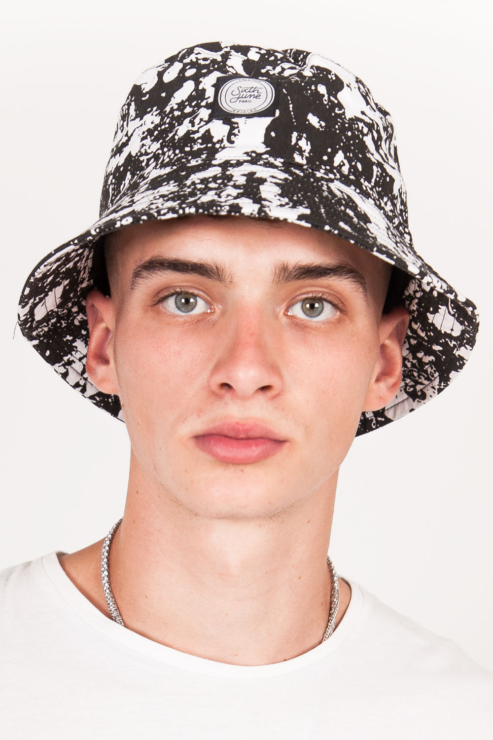 Sixth June - Bob moon Noir