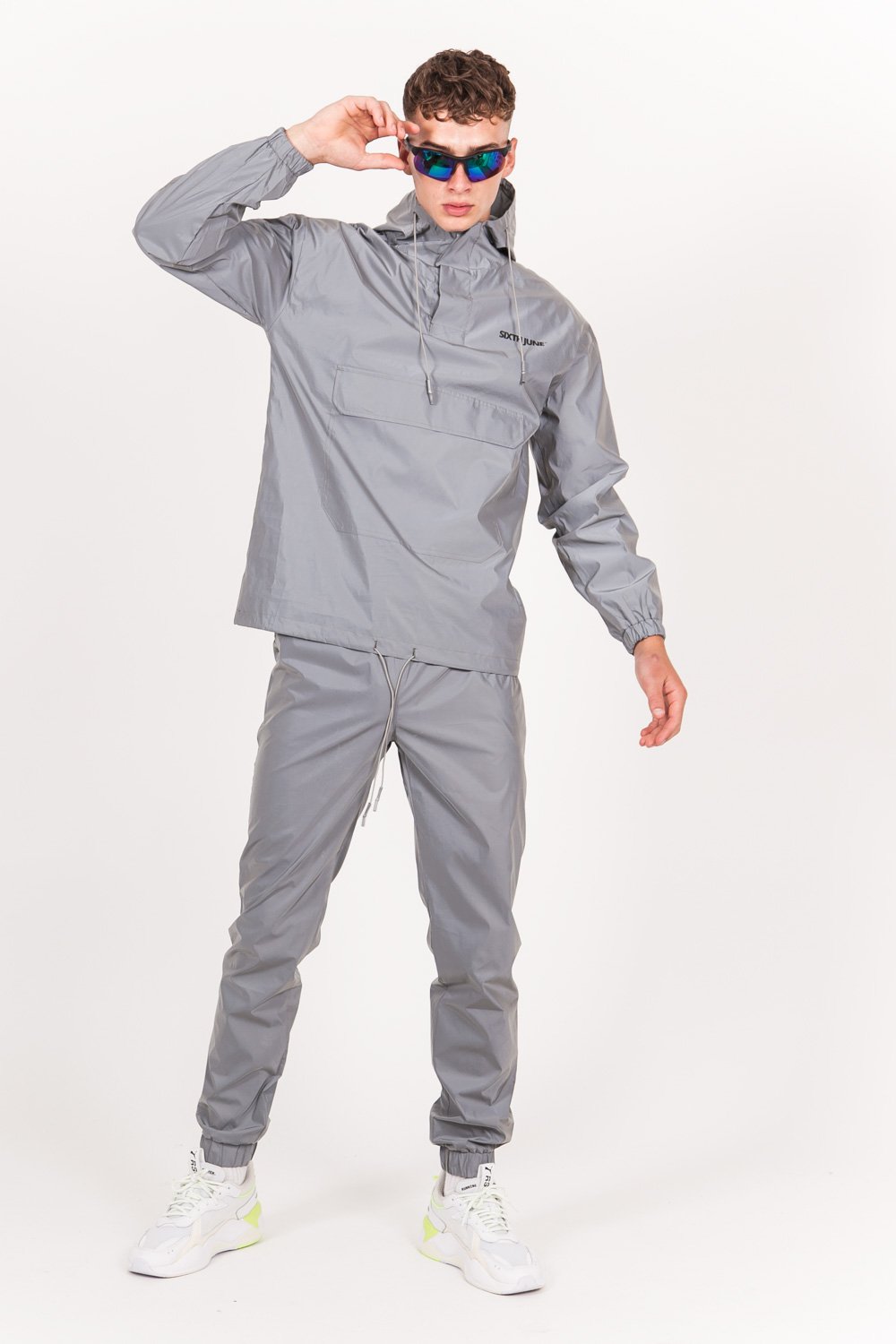 Coupe vent réfléchissant logo gris clair