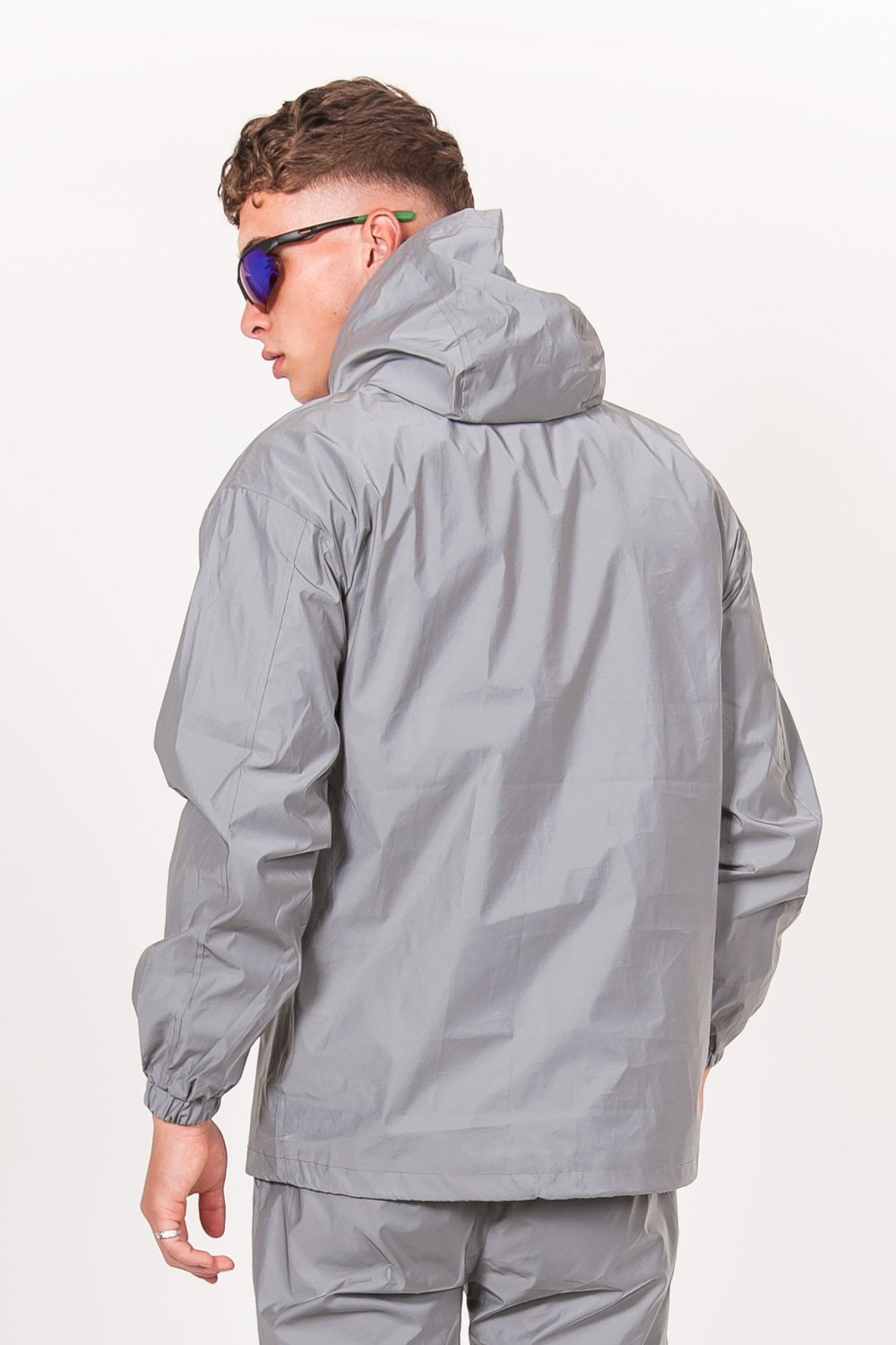 Coupe vent réfléchissant logo gris clair