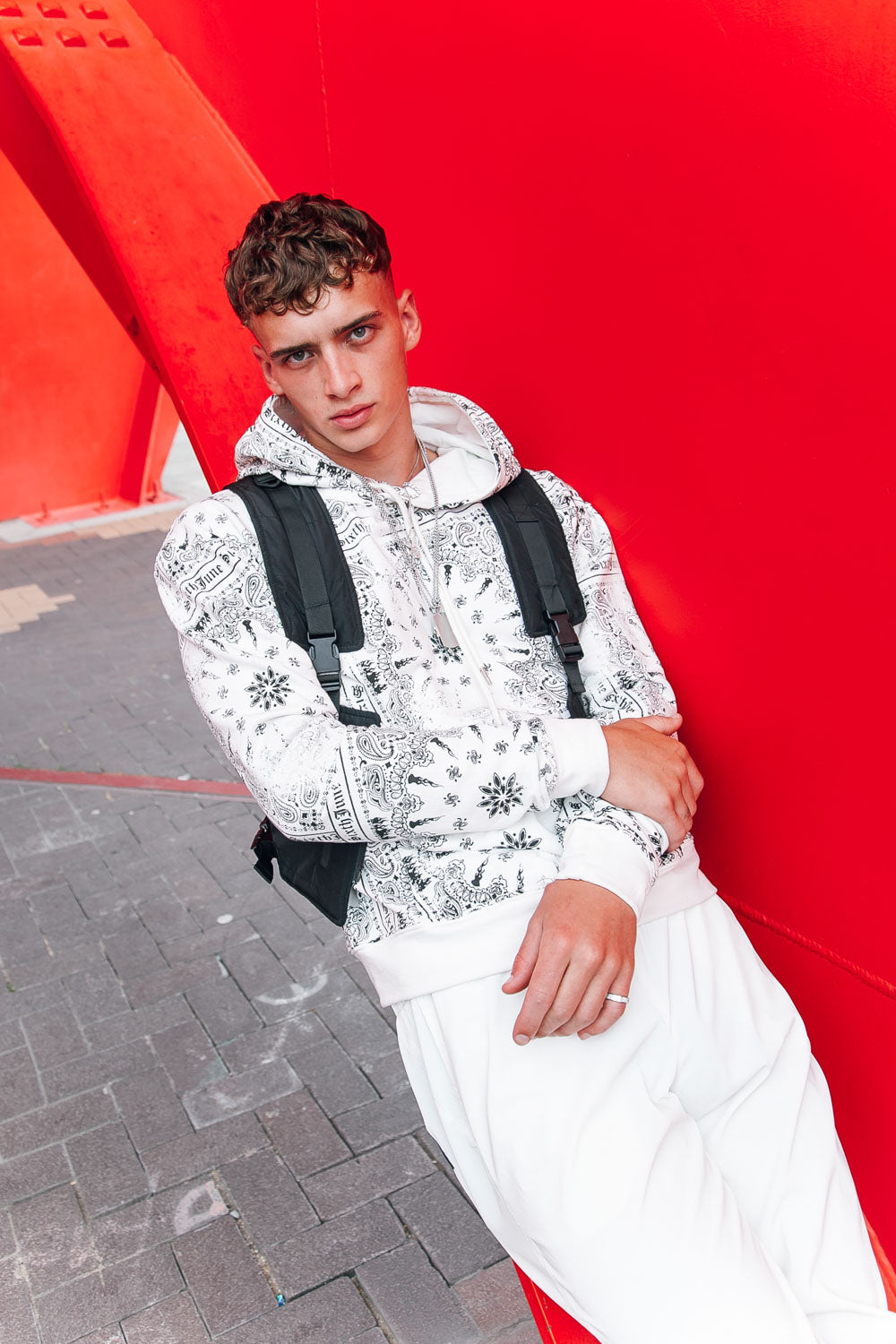 Sixth June - Sweat capuche all over bandana blanc