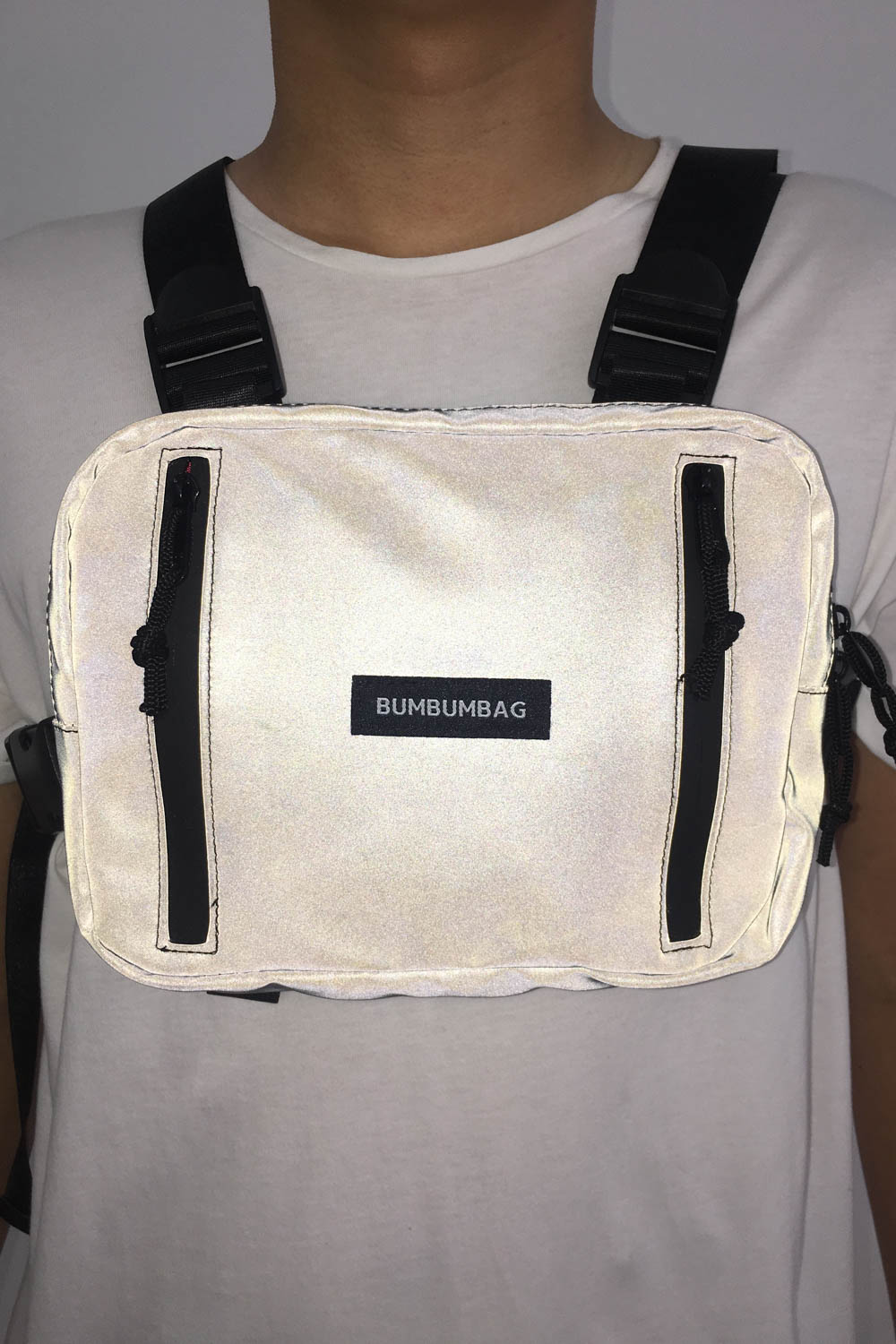 BumBumBag - Petit sac poitrine réfléchissant logo noir