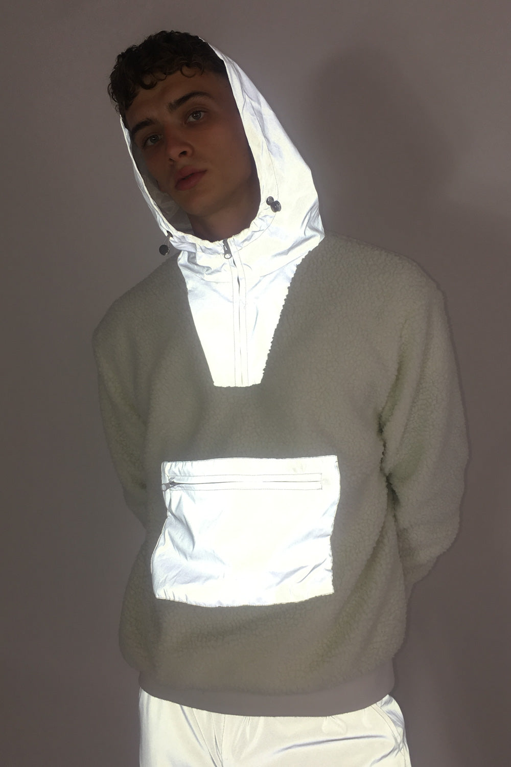 Sixth June - Sweat sherpa poche réfléchissante blanc cassé