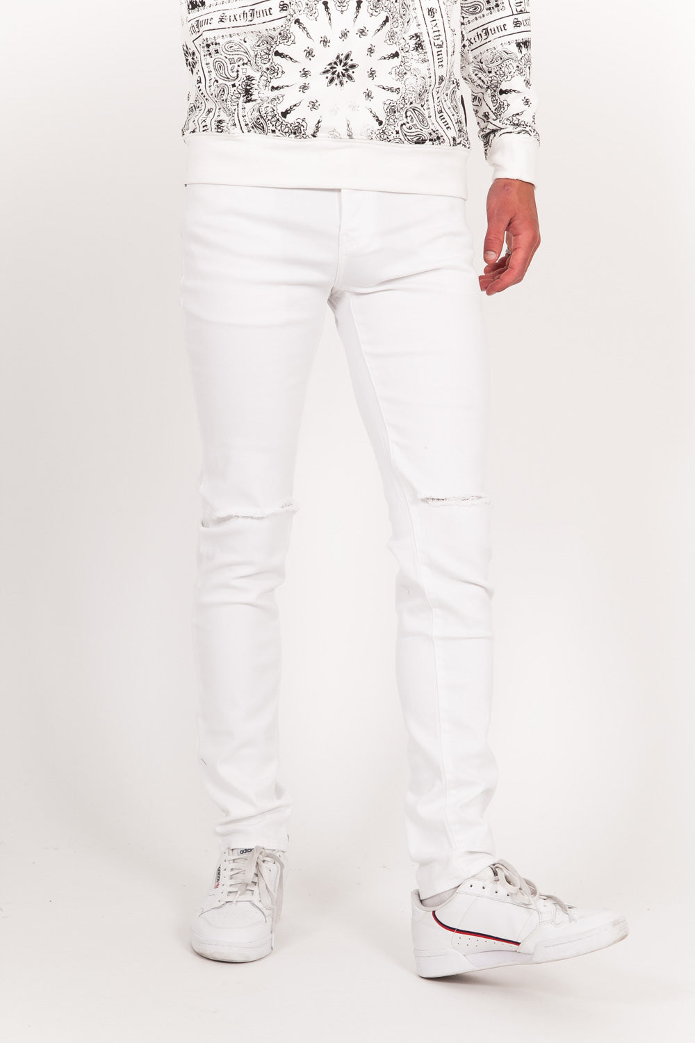 Sixth June - Jean troué blanc 1764H