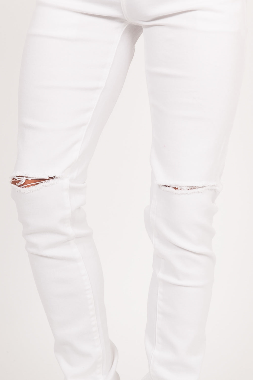 Sixth June - Jean troué blanc 1764H