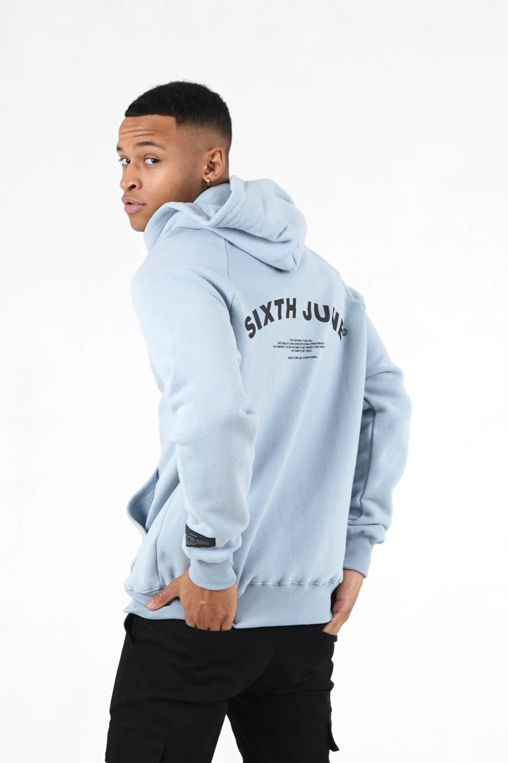 Sixth June - Sweat capuche logo incurvé Bleu clair