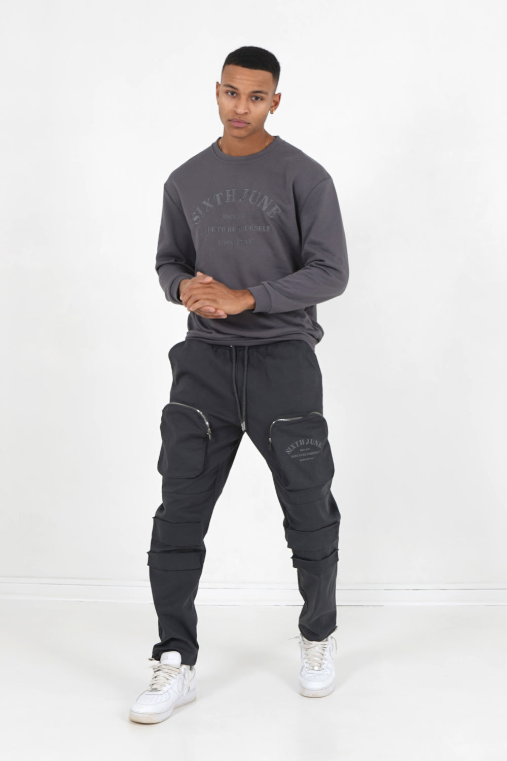 Sixth June - Pantalon cargo broderies poche Gris foncé