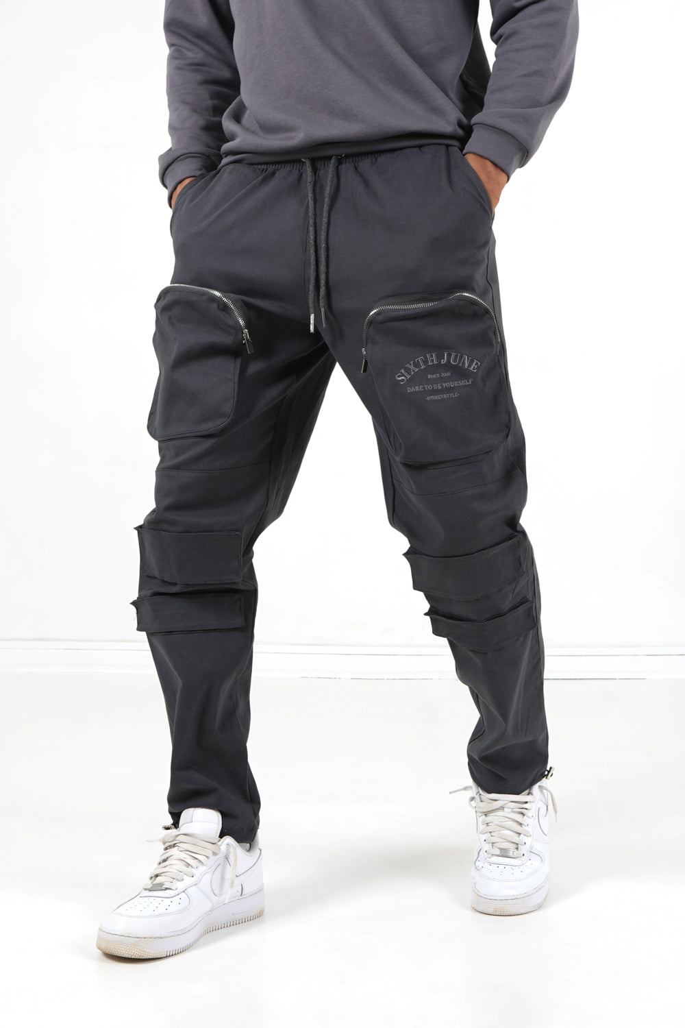 Sixth June - Pantalon cargo broderies poche Gris foncé