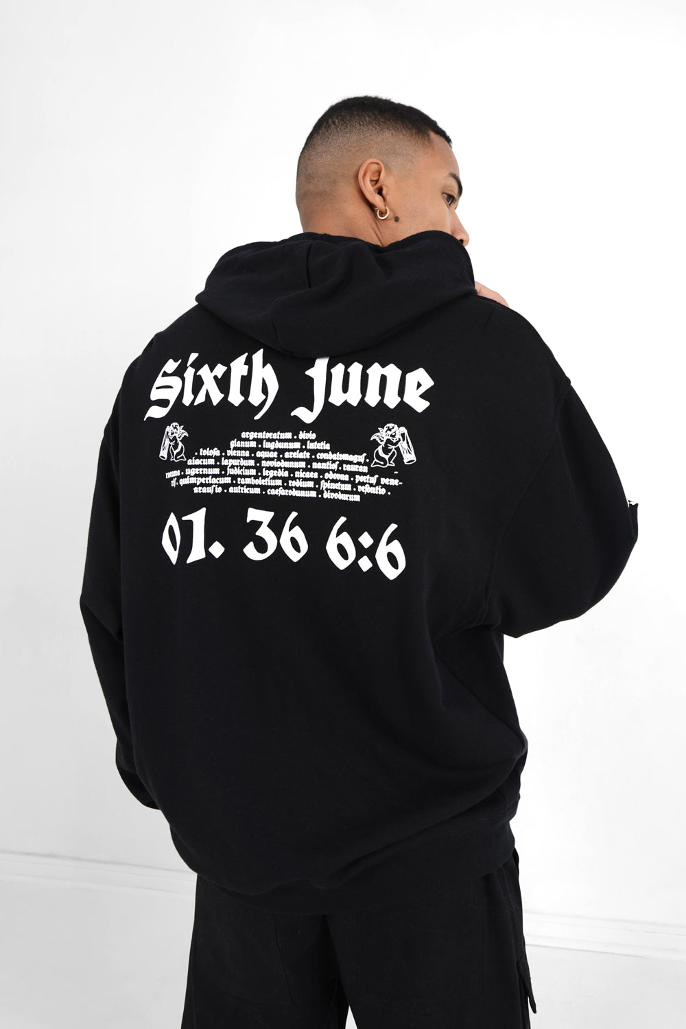 Sixth June - Sweatshirt capuche imprimé gotique Noir
