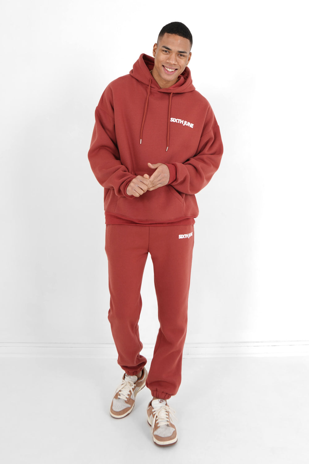 Sixth June - Sweat capuche oversize logo décalé Rouge foncé