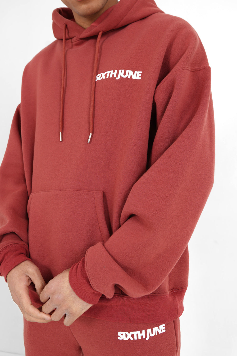 Sixth June - Sweat capuche oversize logo décalé Rouge foncé