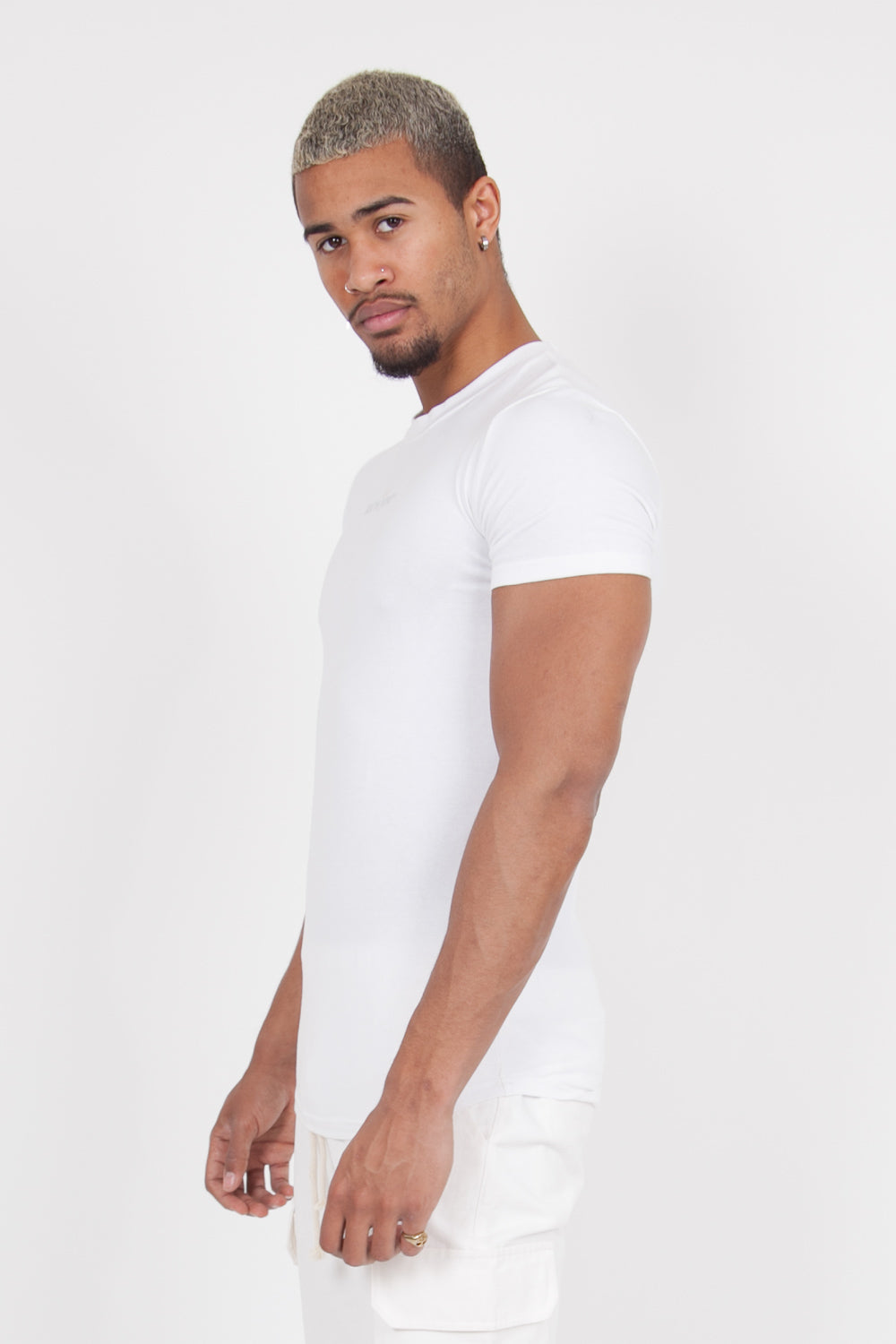 Sixth June - T-shirt moulant logo Blanc cassé