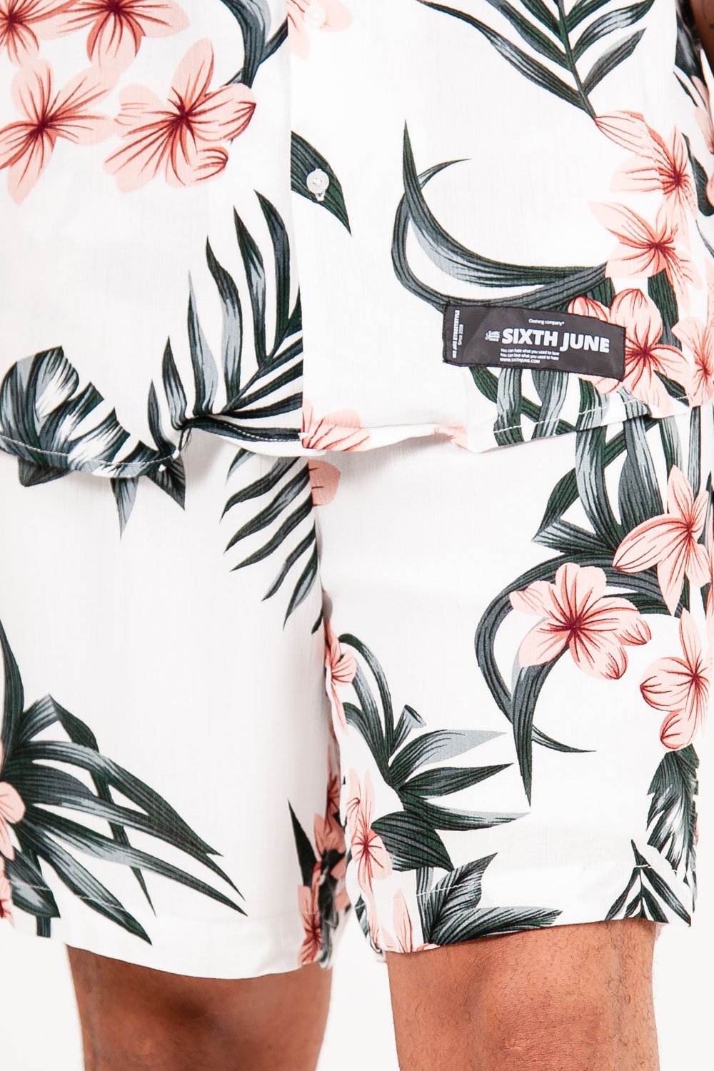Tropical flower shorts white