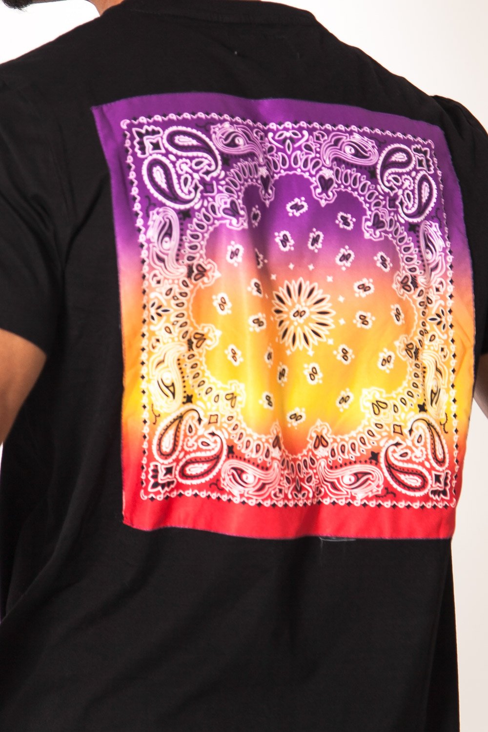 Tshirt imprimé bandana multicolore noir