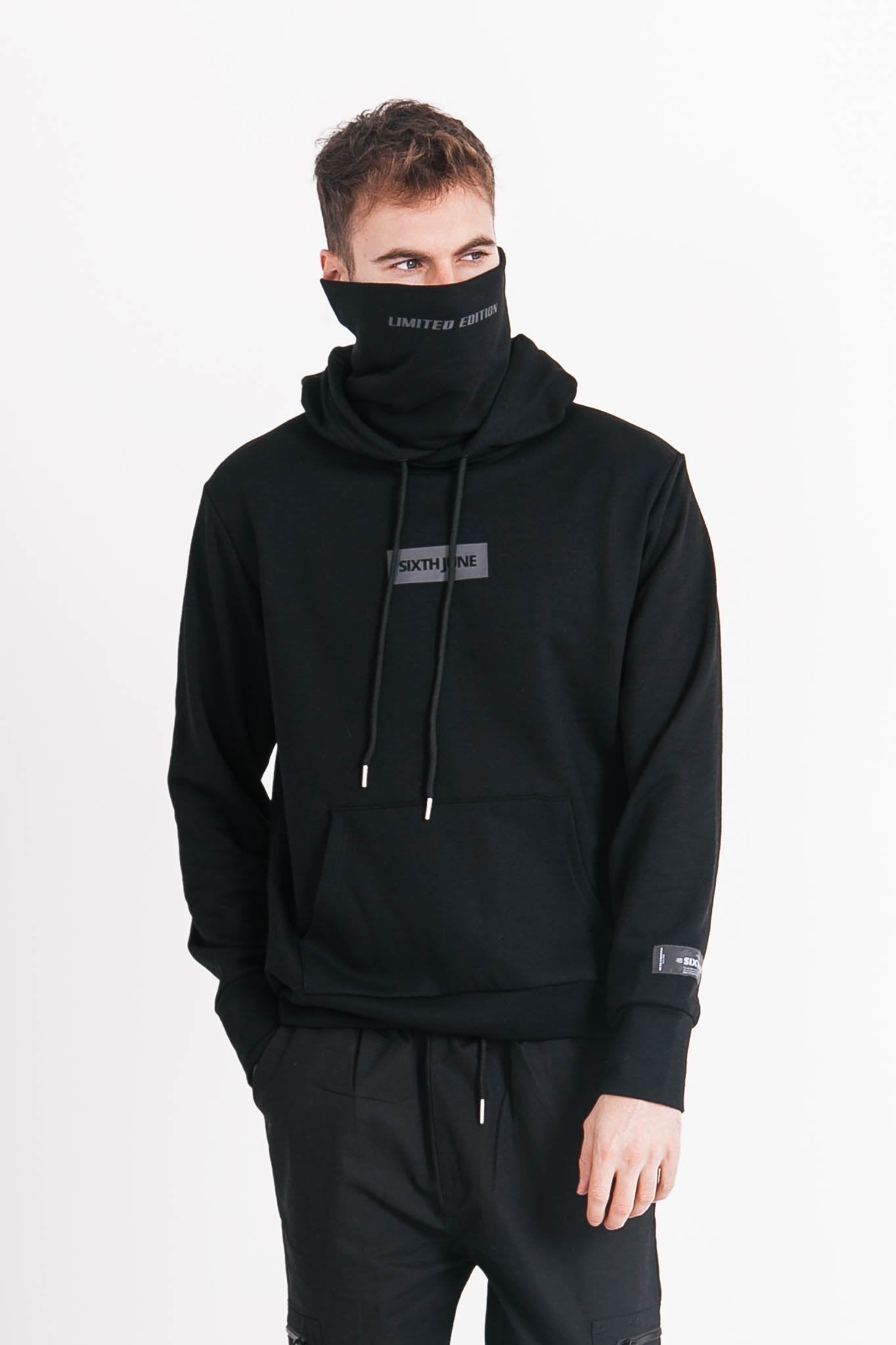 Sixth June - Sweat capuche cache cou intégré Noir