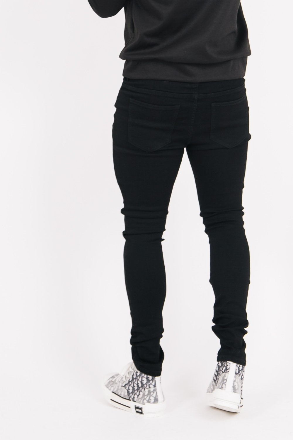 Sixth June - Jean destroy uni Noir