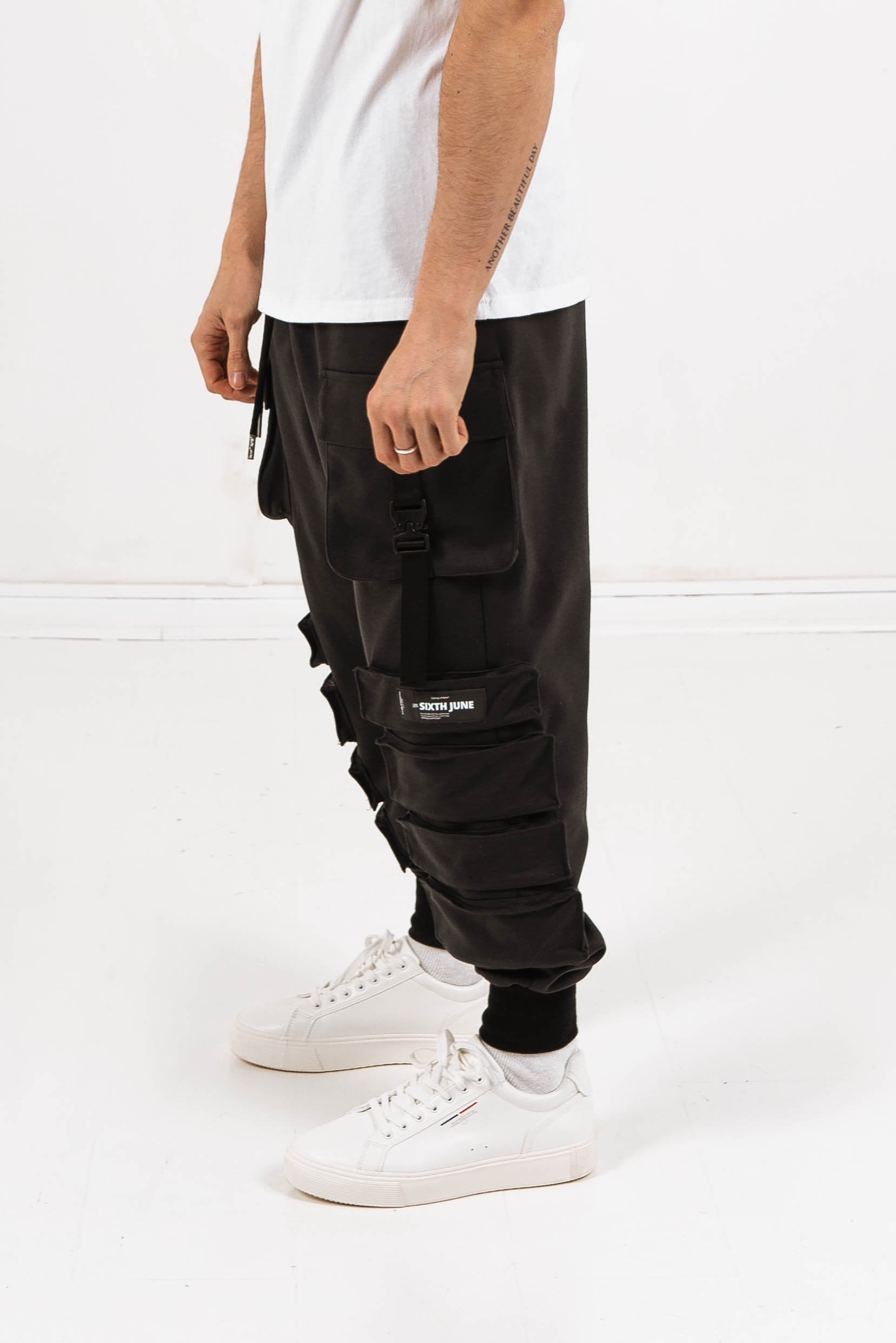 Sixth June - Jogging large cargo sangles noir