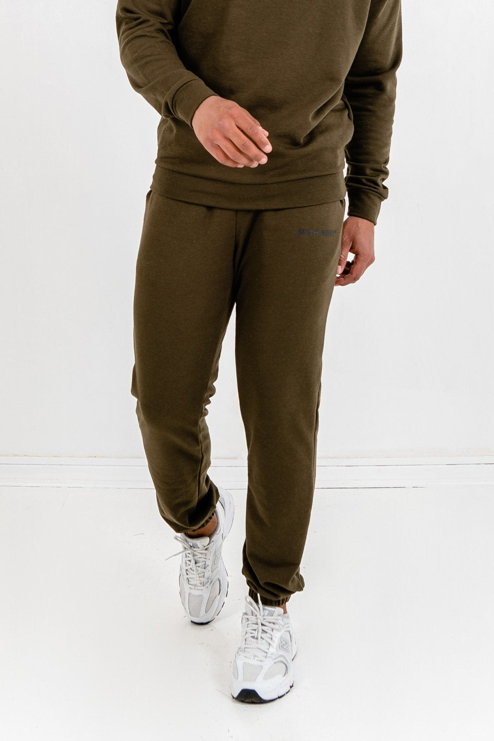 Jogging essential logo Kaki