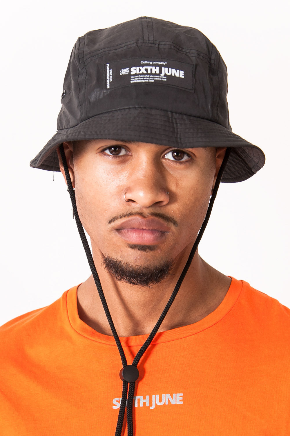 Sixth June - Bob réfléchissant patch logo noir