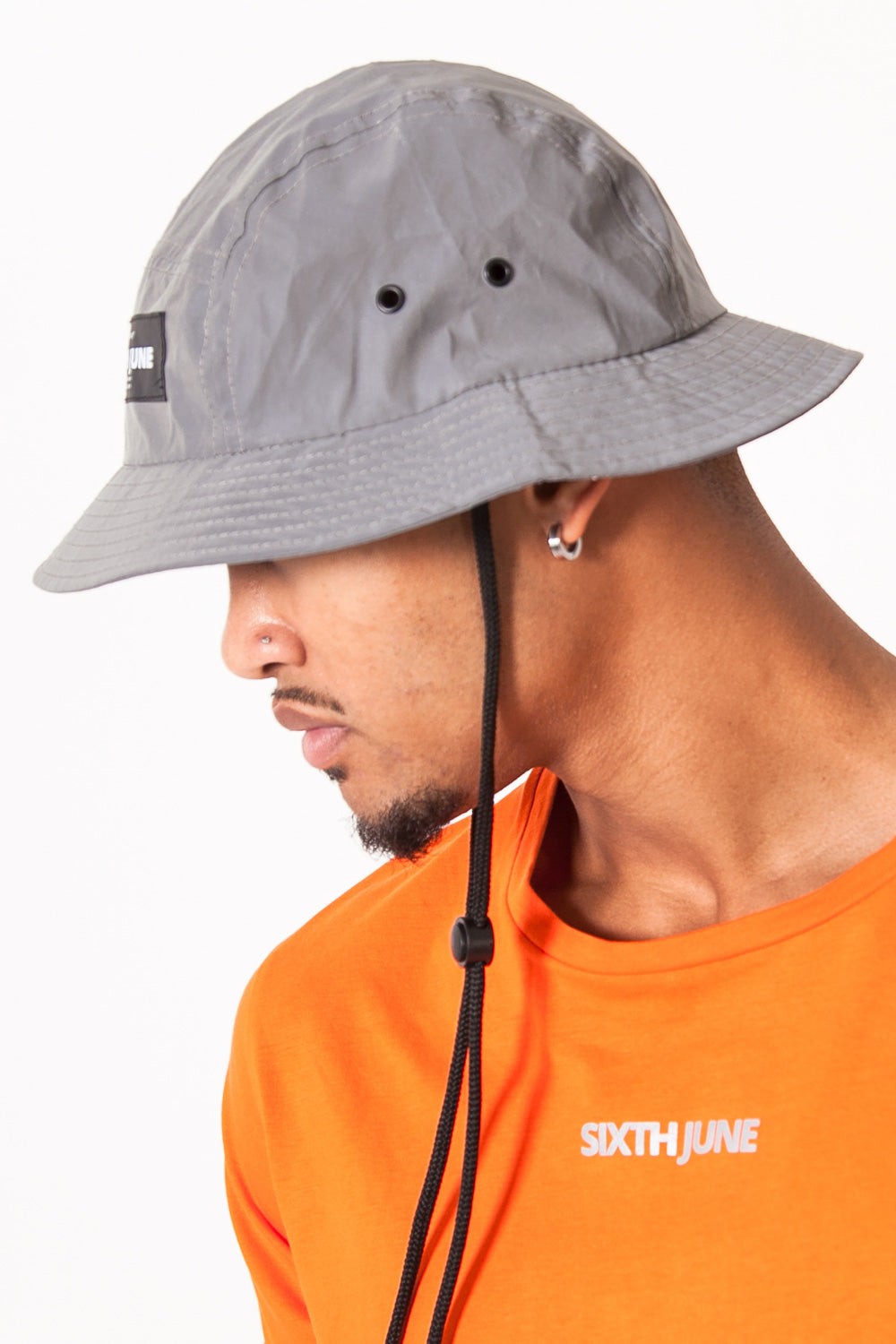 Sixth June - Bob réfléchissant patch logo gris