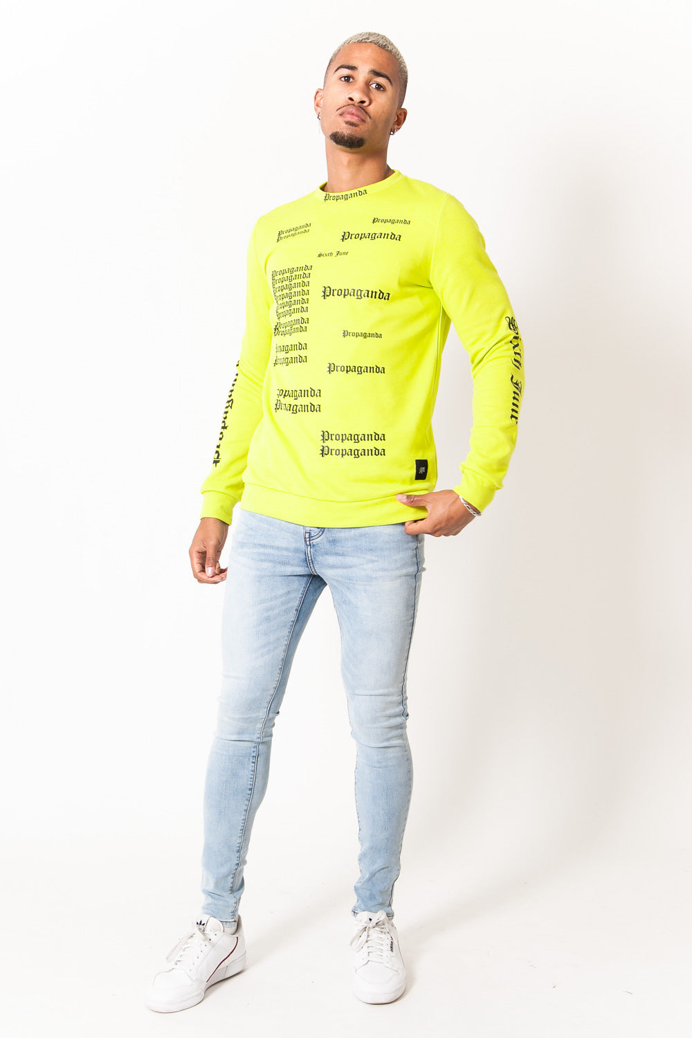 Sixth June - Sweat imprimé propaganda gothic jaune