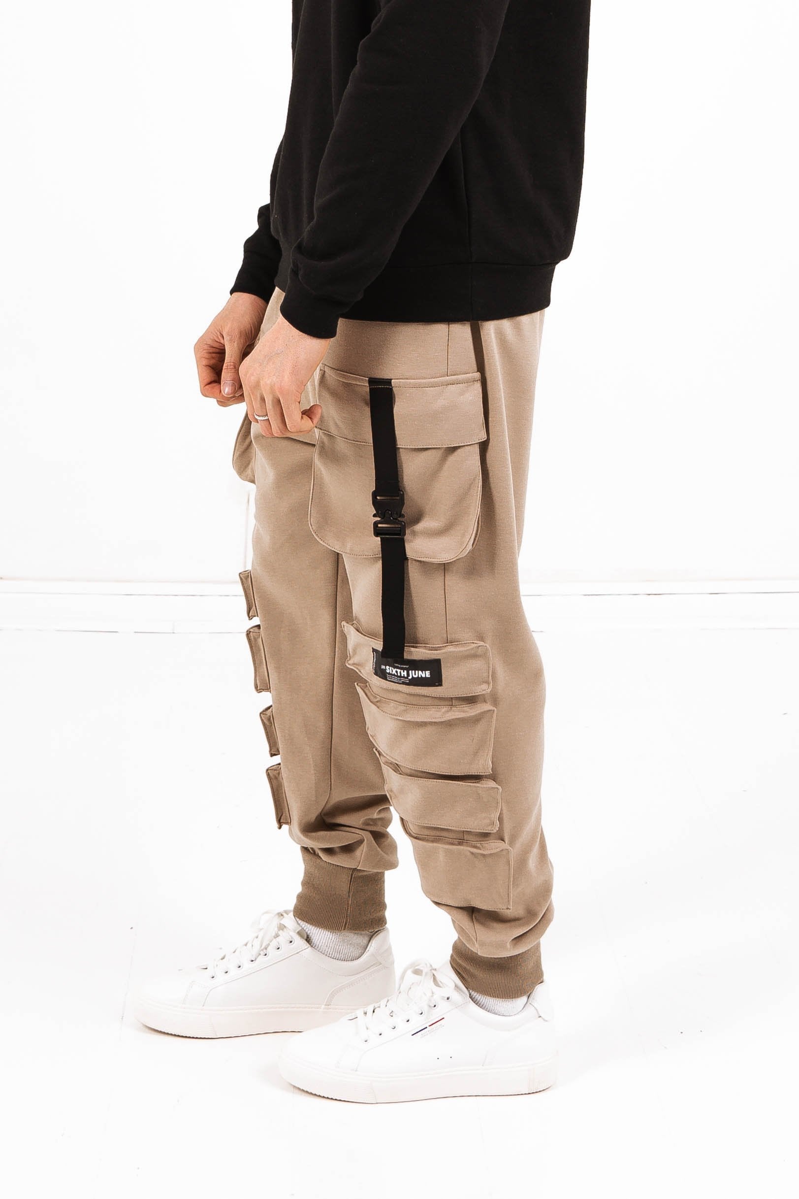 Straps cargo joggers beige