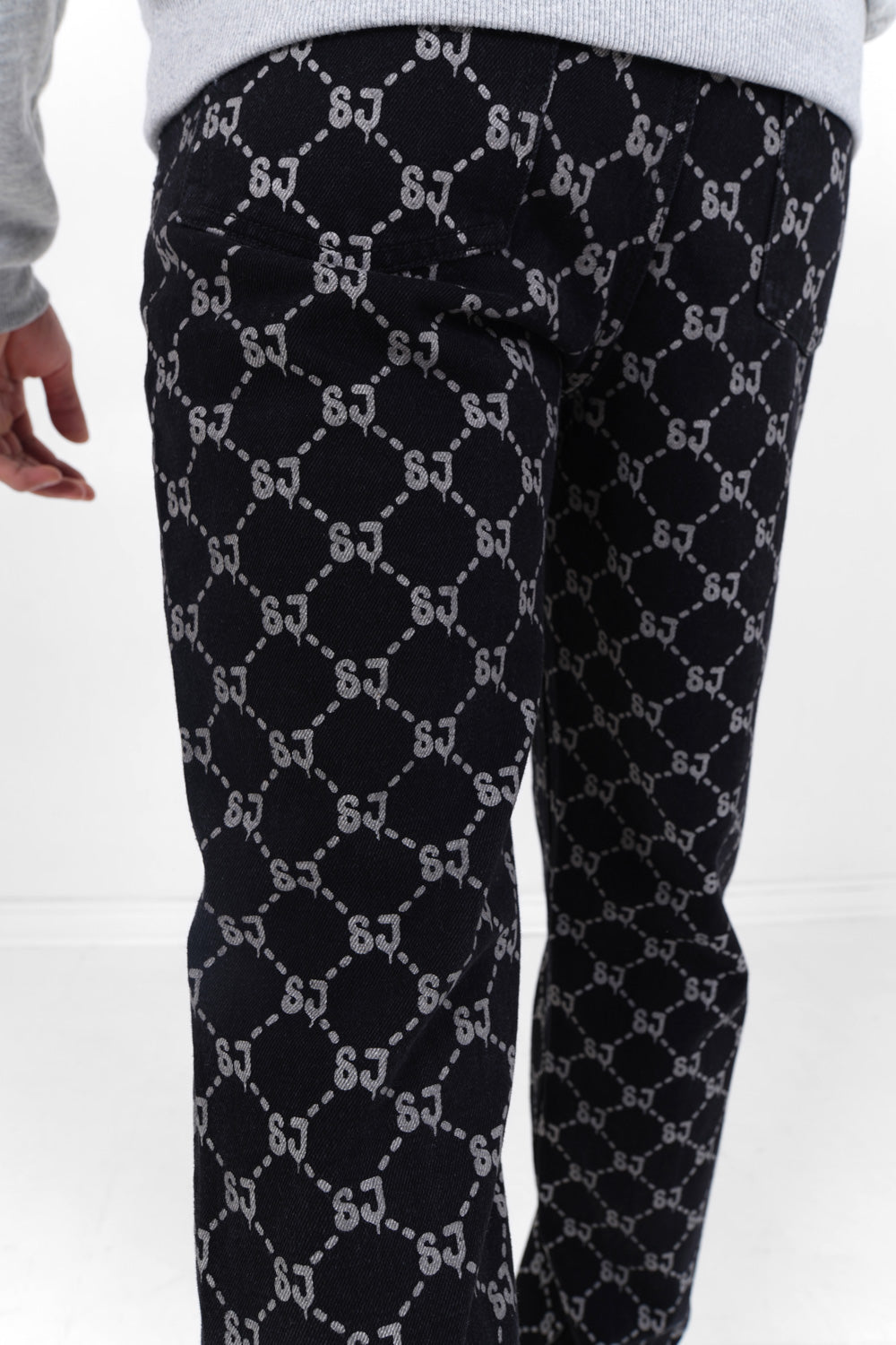 Sixth June - Jean droit monogramme délavé Noir