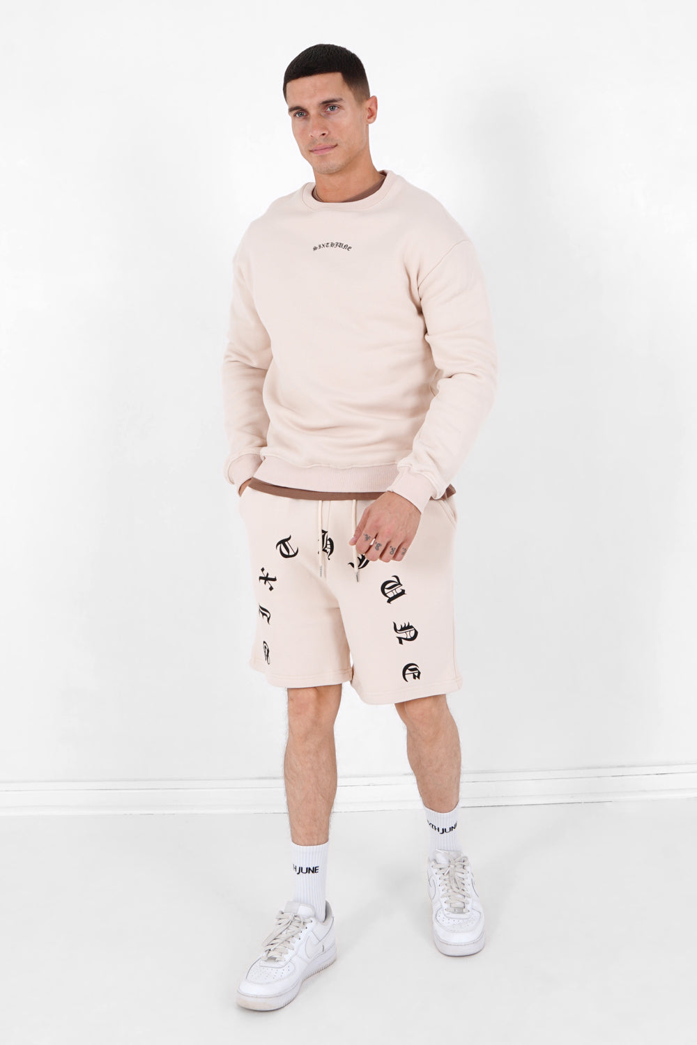 Sixth June - Short logo incurvé gothique Beige