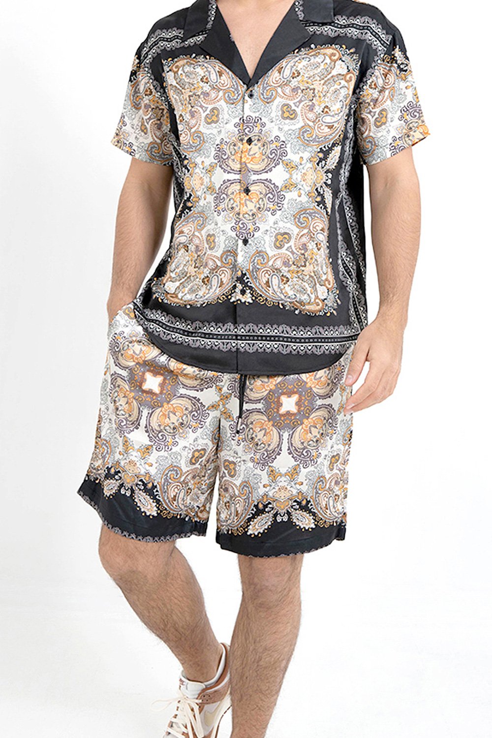 Sixth June - Short baroque Noir