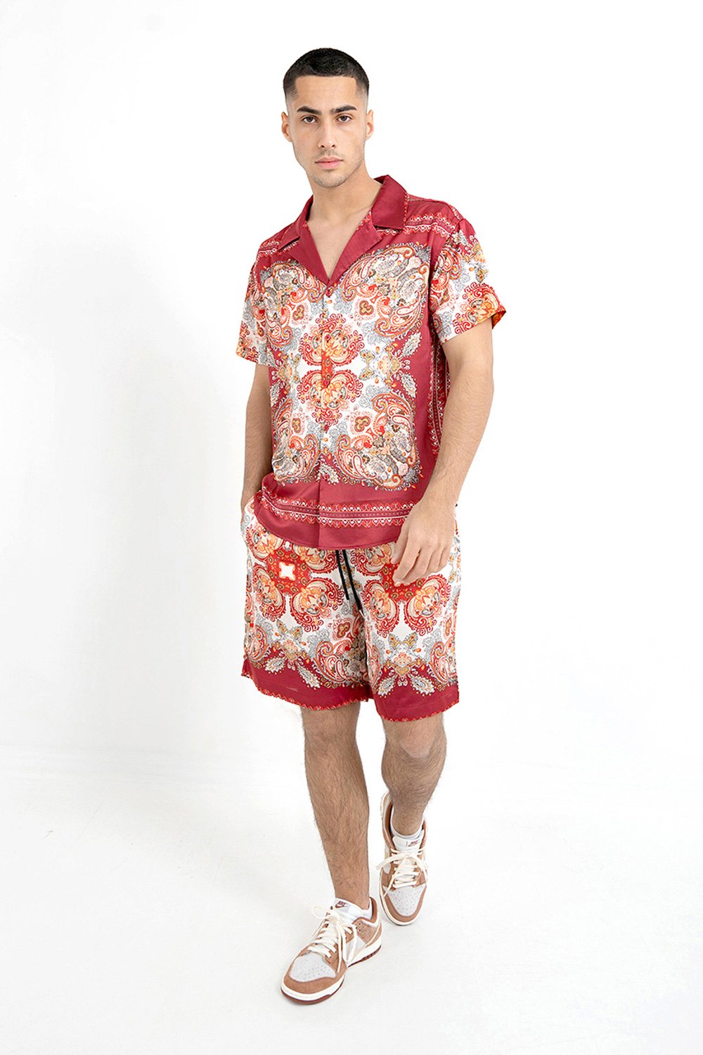 Sixth June - Short baroque Rouge