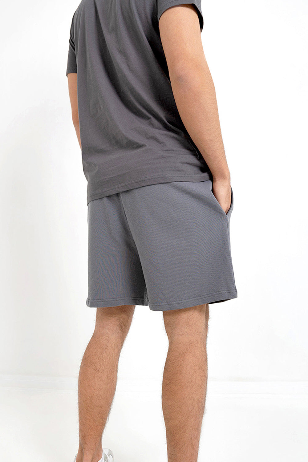 Sixth June - Short essential logo Gris foncé