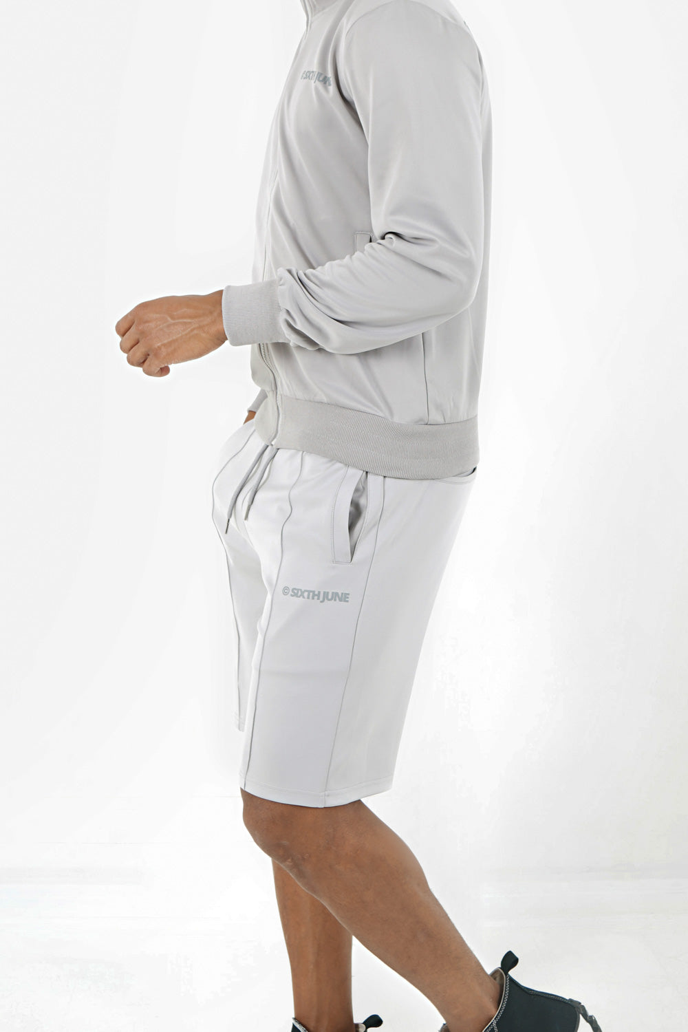 Sixth June - Short sport logo Gris