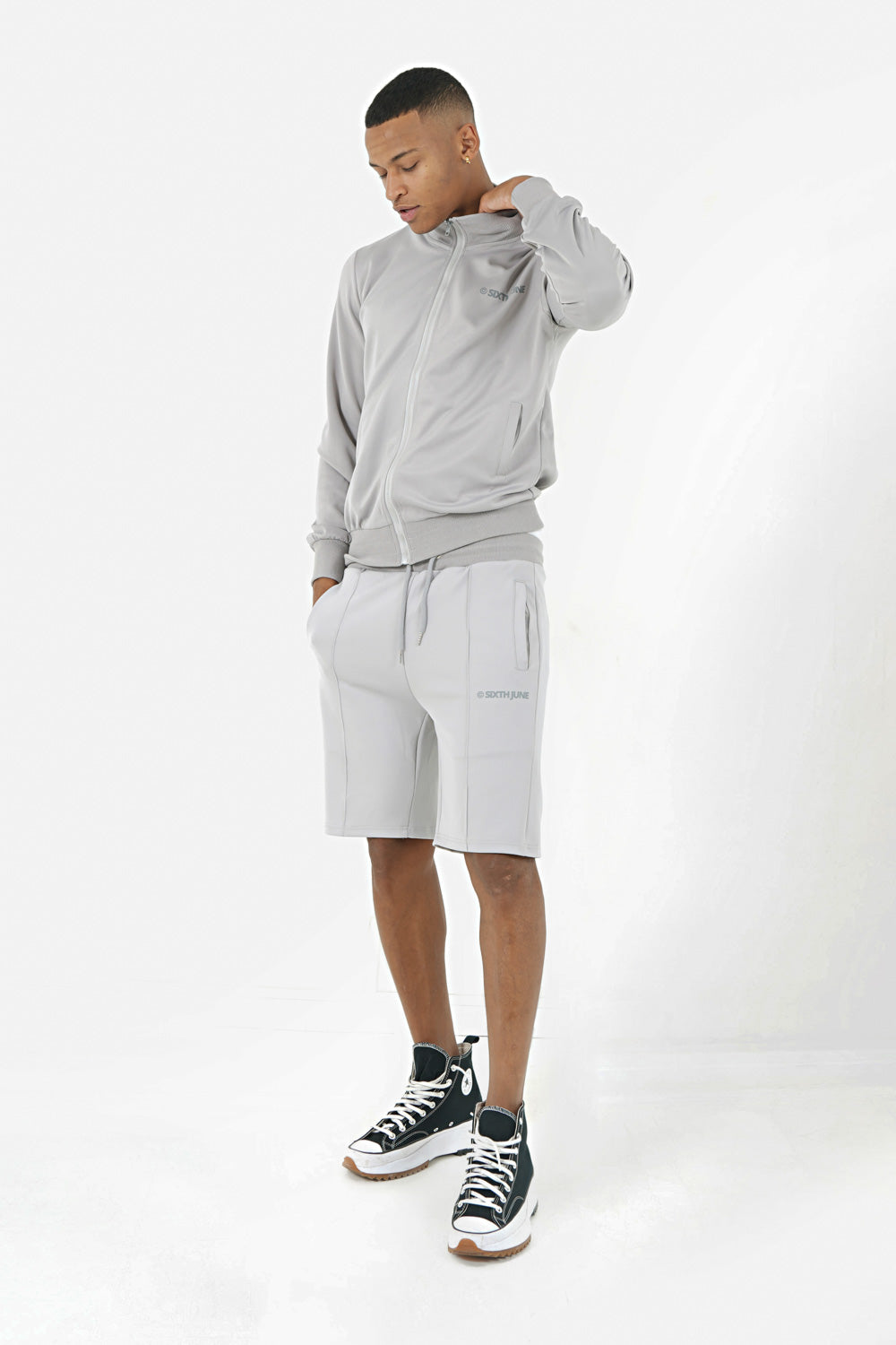 Sixth June - Short sport logo Gris