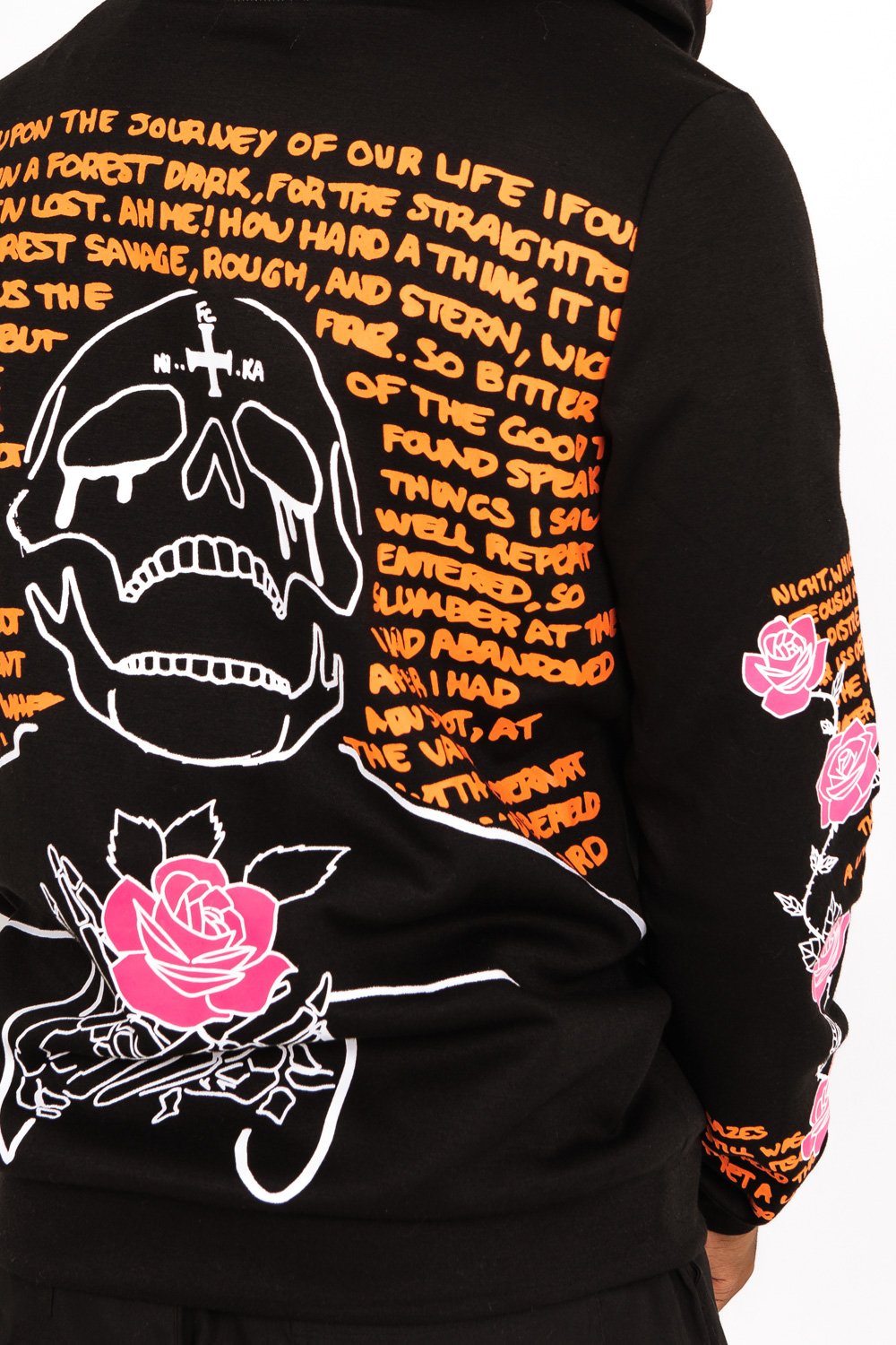 Sweat capuche imprimé tête de mort noir orange