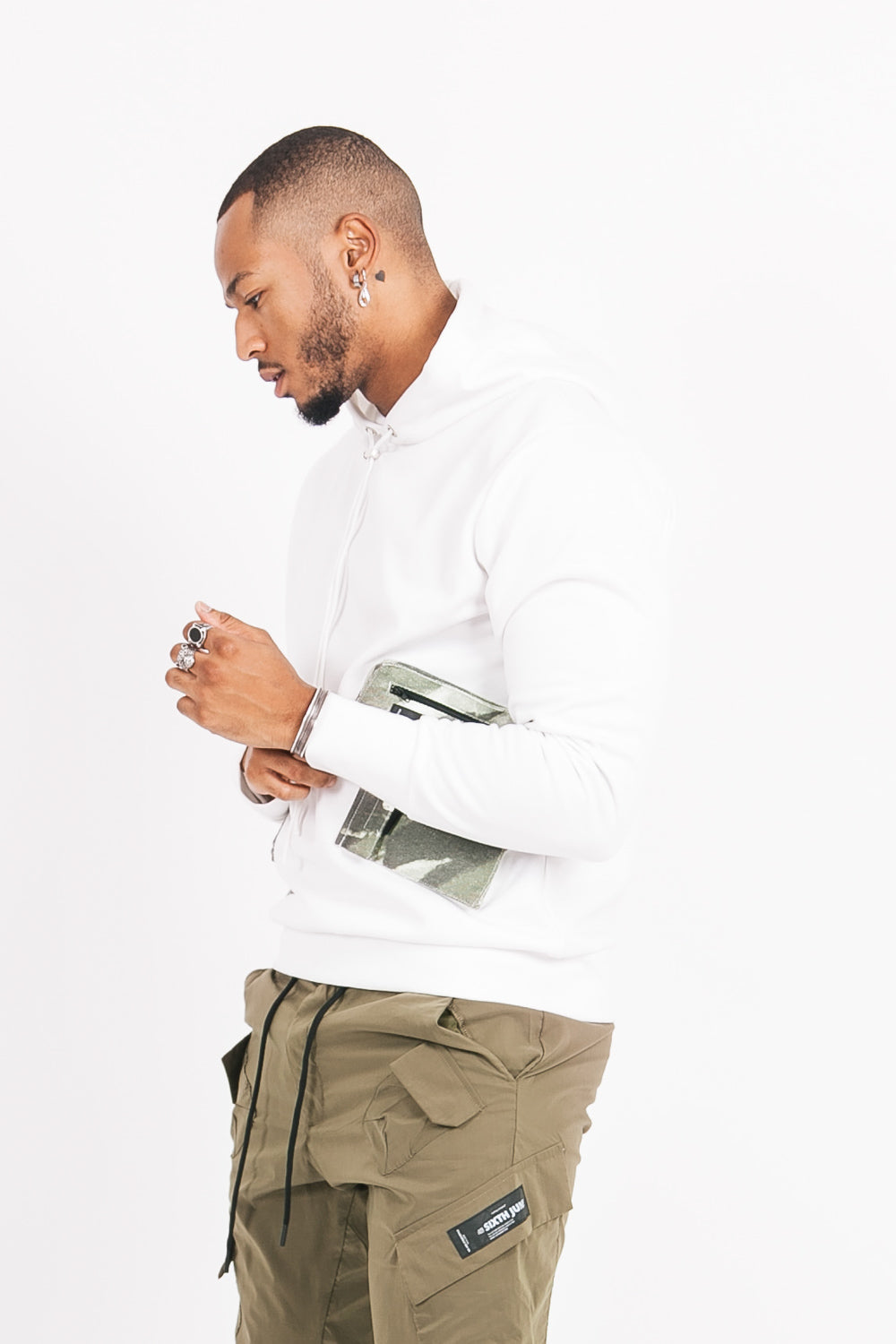 Sixth June - Sweat à capuche poche montagne blanc