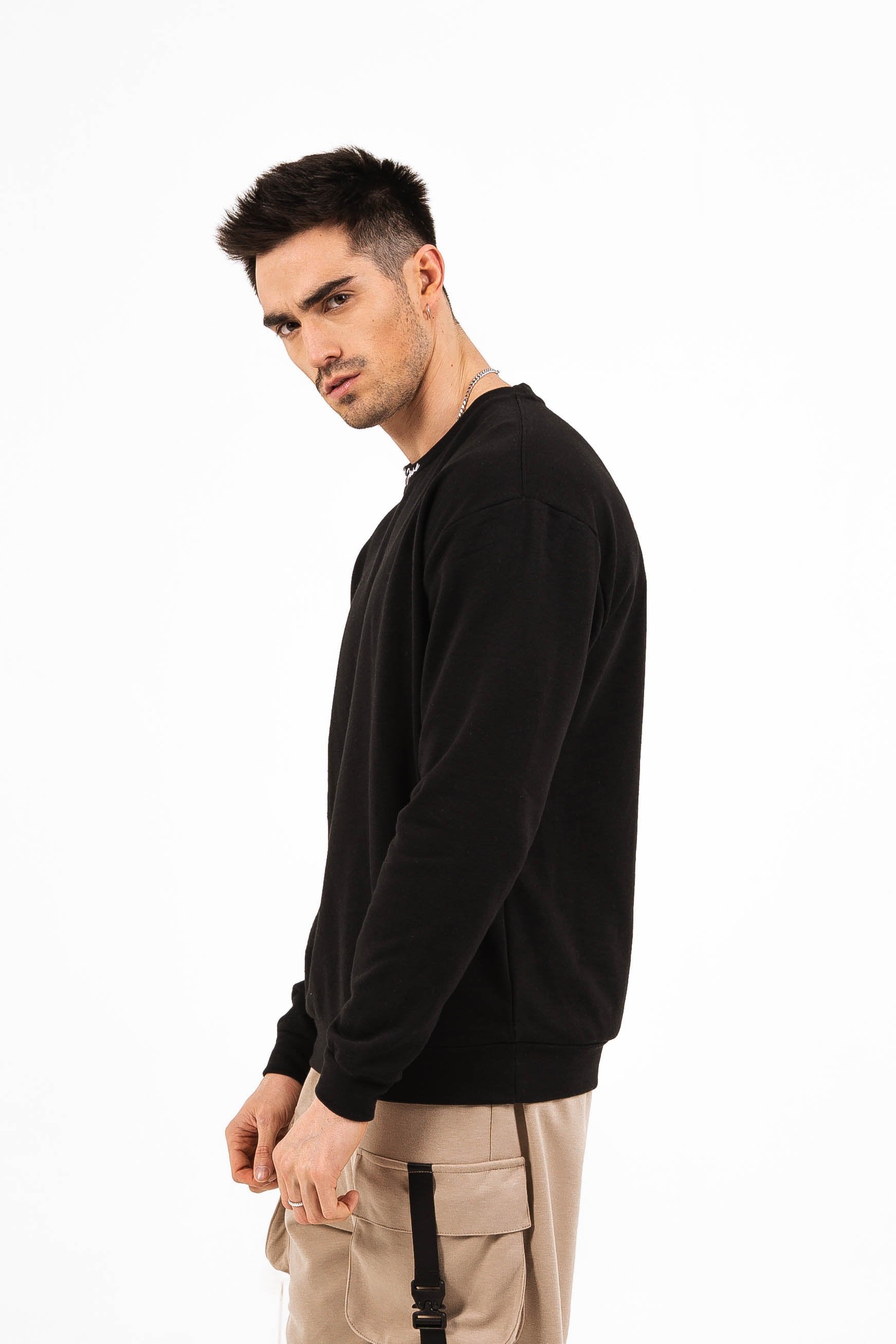 Youth Culture Matters sweater black