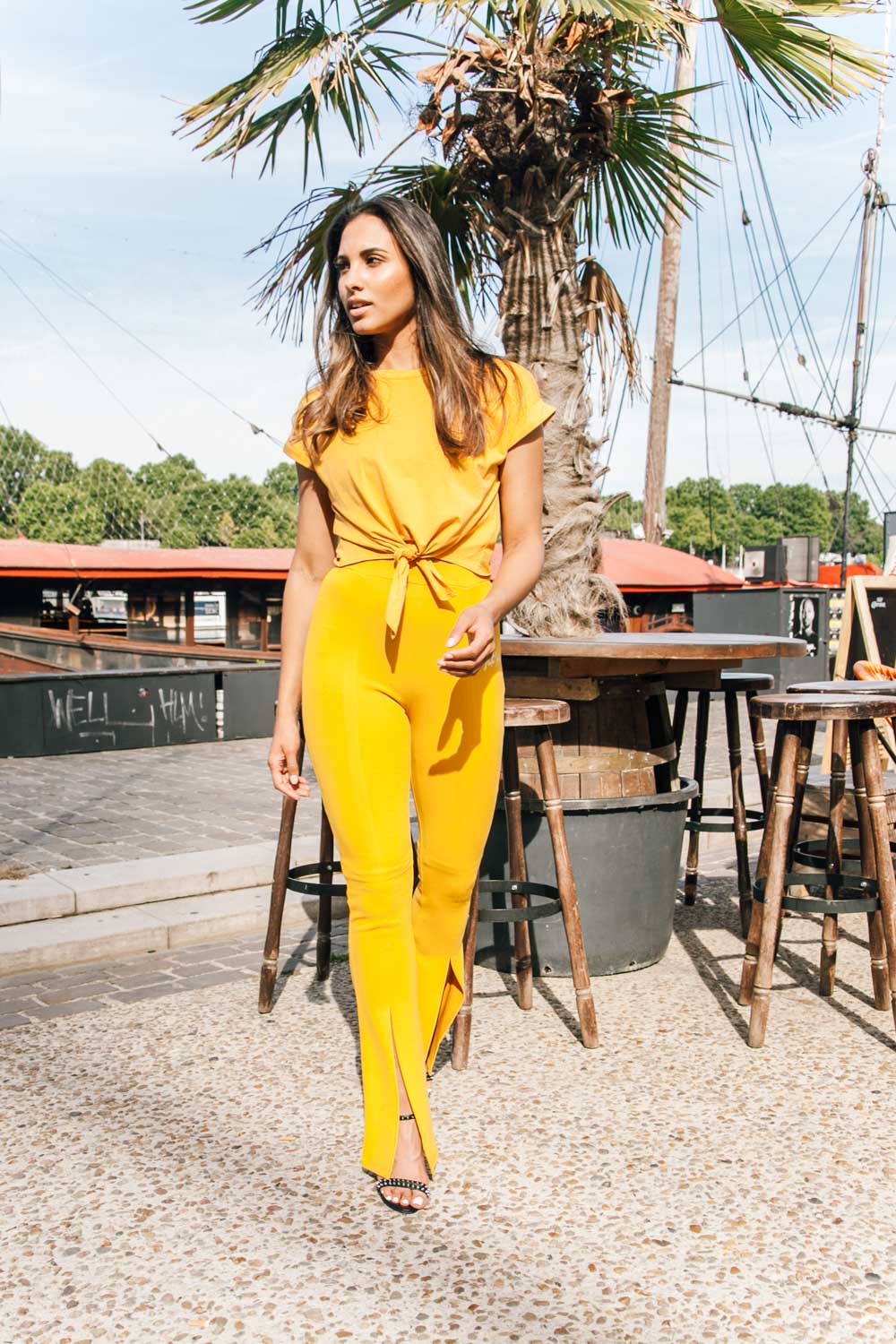 Pantalon flare fente moutarde