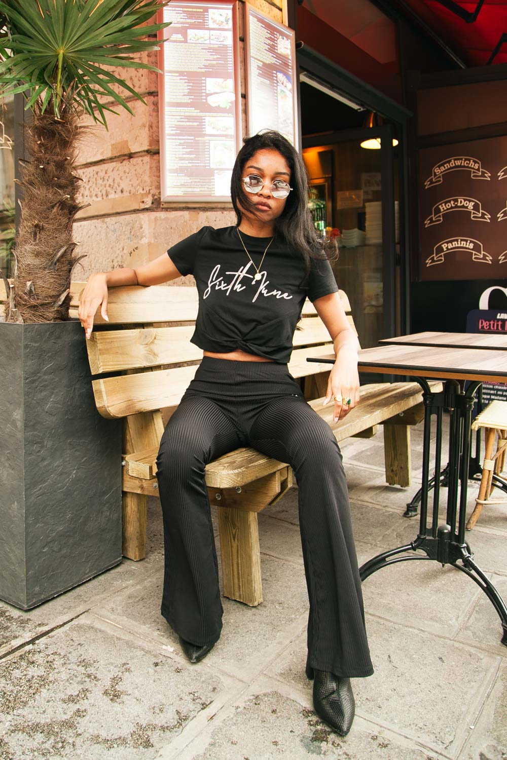 Sixth June - Crop-top noeud logo noir