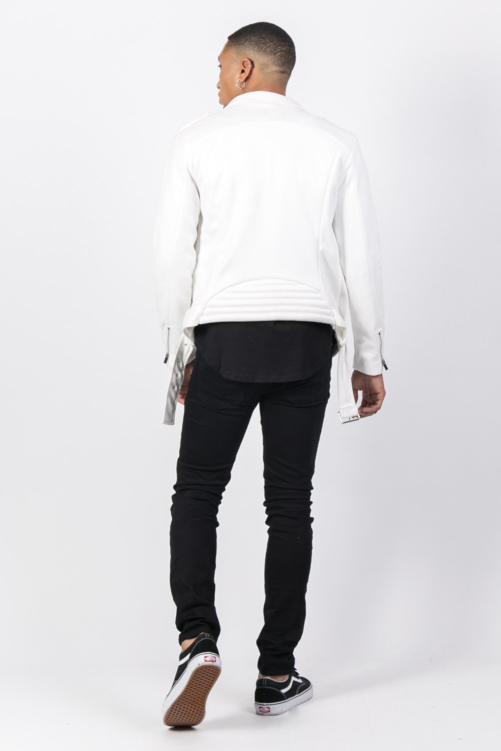 Weiße Wildlederjacke mit Reißverschluss