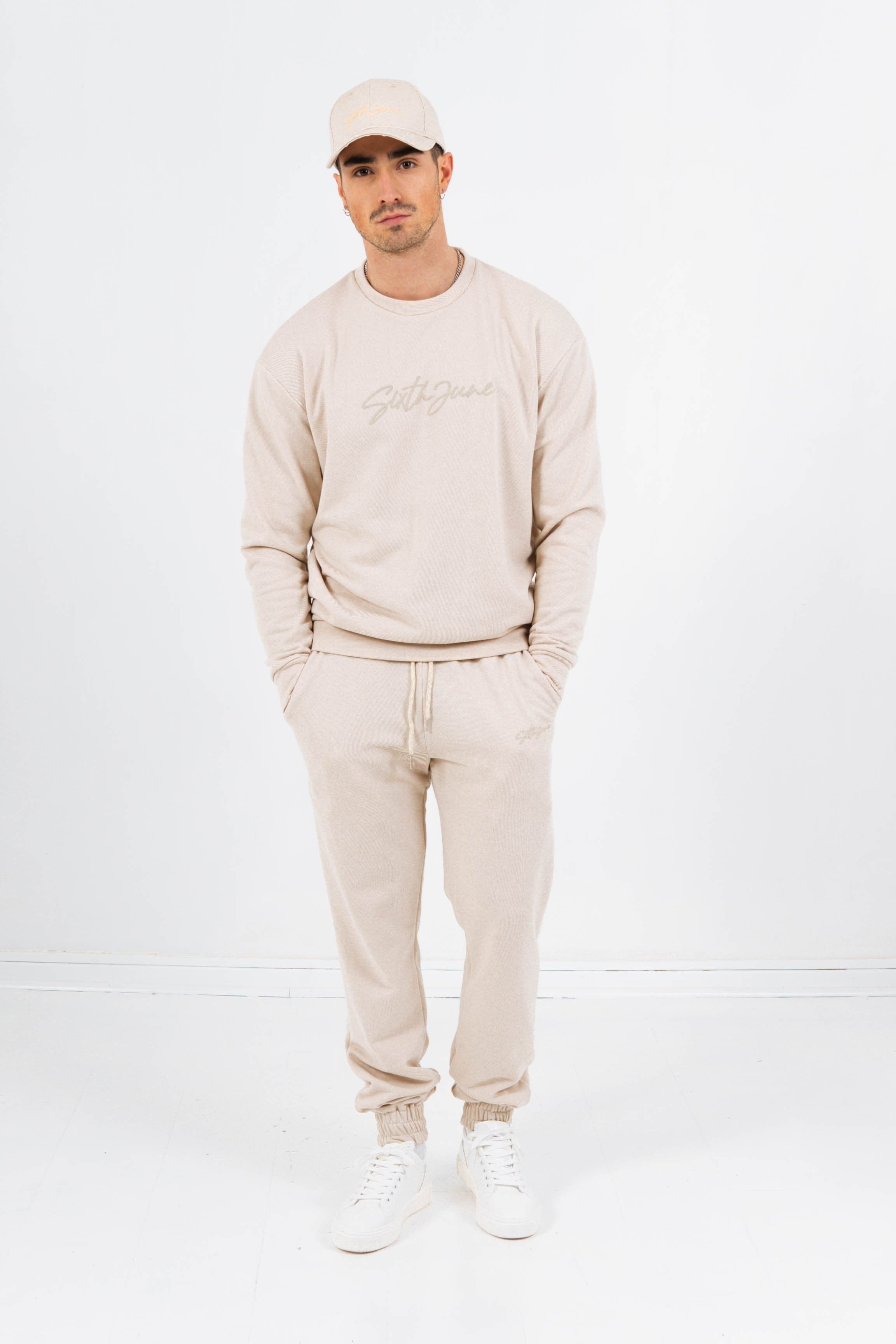 Sweatshirt logo signature relief beige