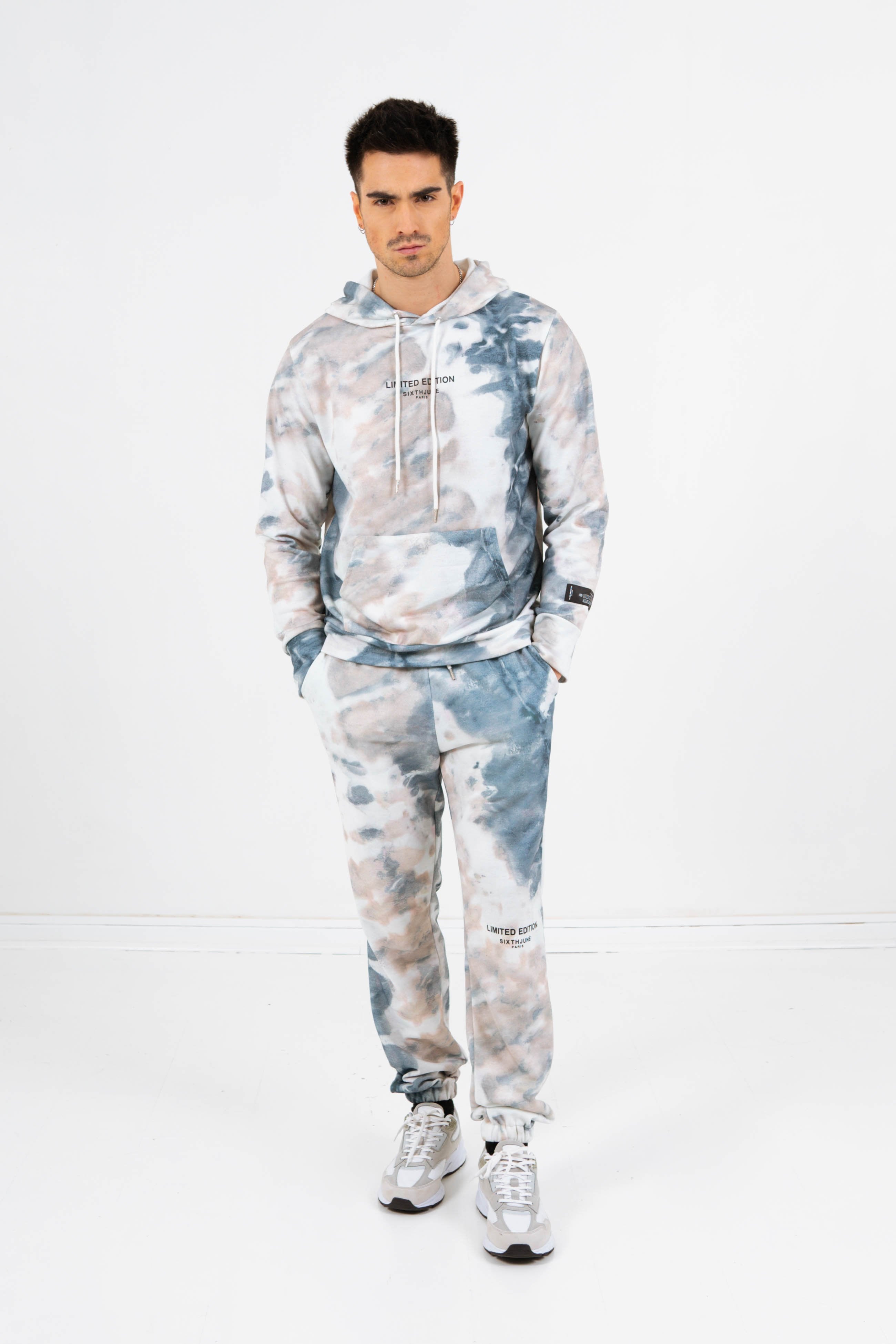 Sixth June - Sweat capuche tie dye Limited Edition Bleu clair