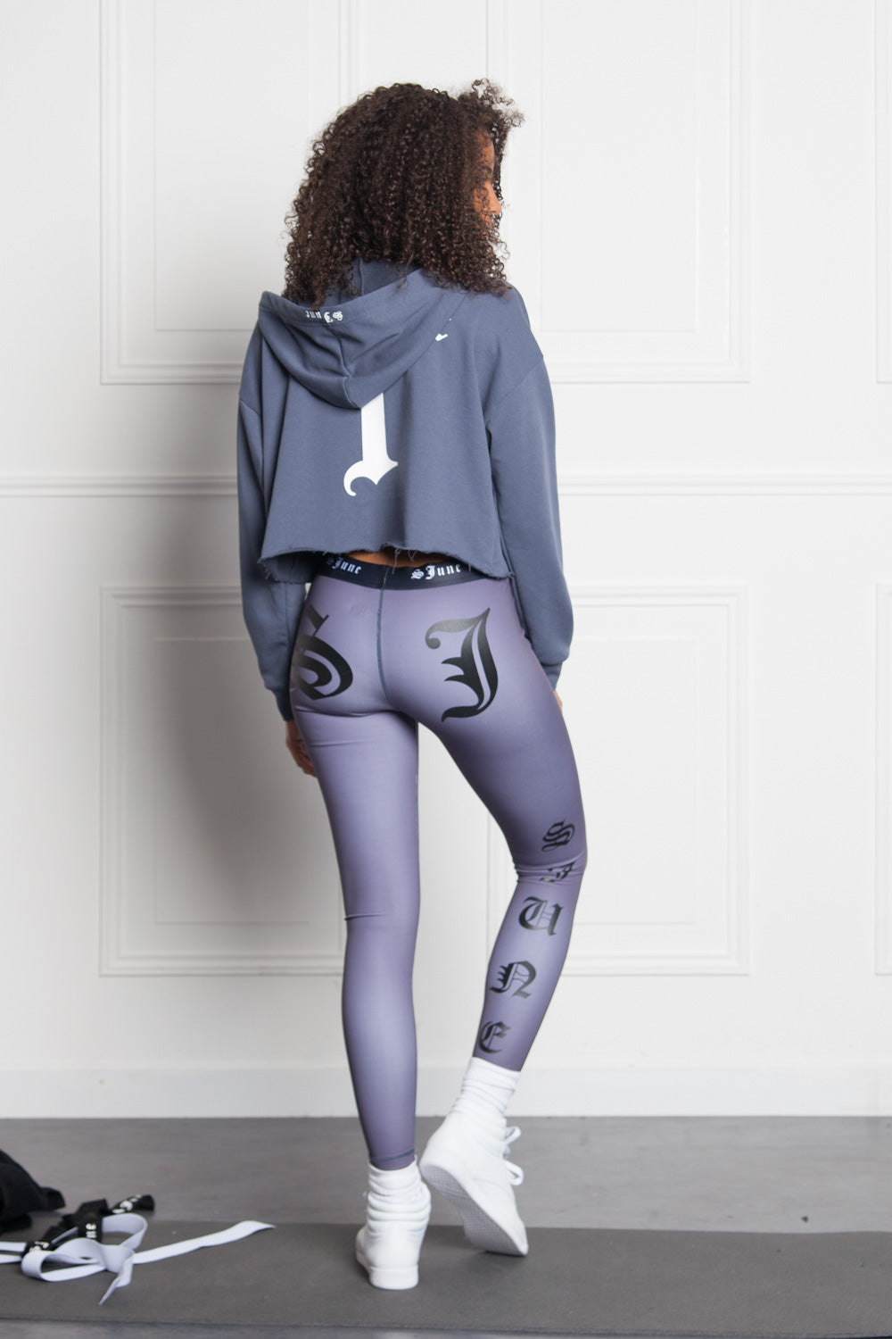 Sixth June - Sweat zippé oversize SJune 1 gothique bleu foncé