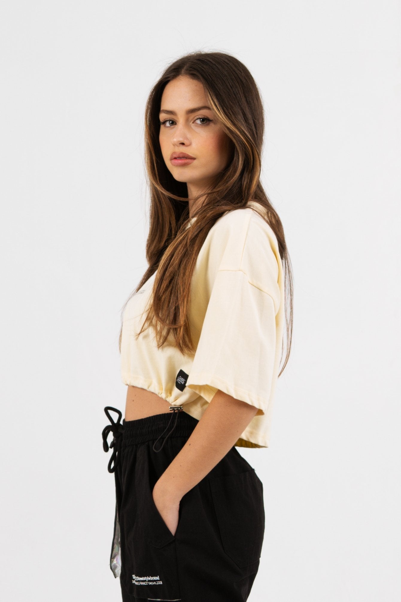 T-shirt court cordons jaune