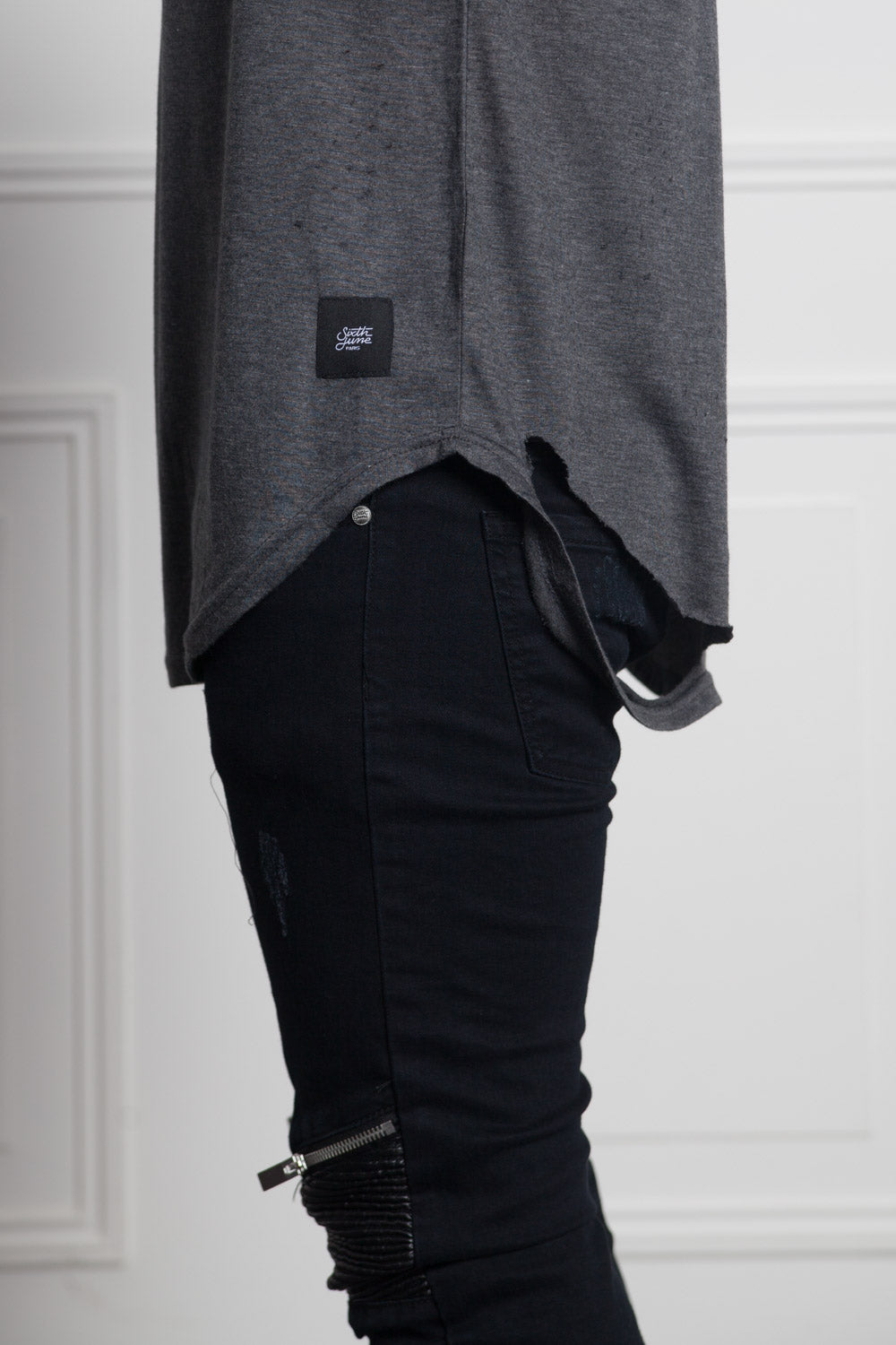 Sixth June - T-shirt chest pocket dark grey M2511VTS