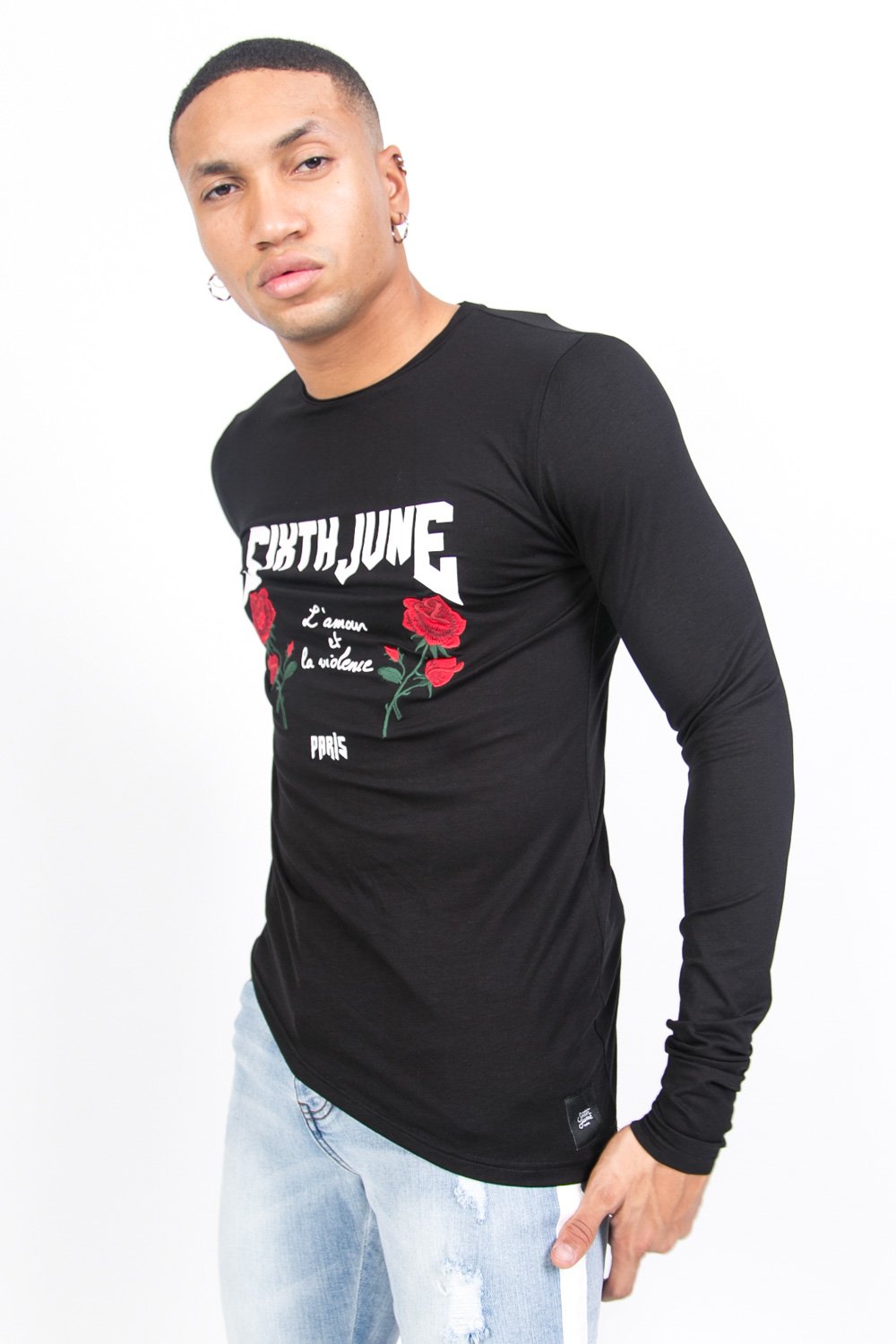 Schwarzes, langärmliges T-Shirt „Love Violence“.