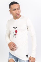 Asymmetrisches T-Shirt aus weißem rosafarbenem Samt
