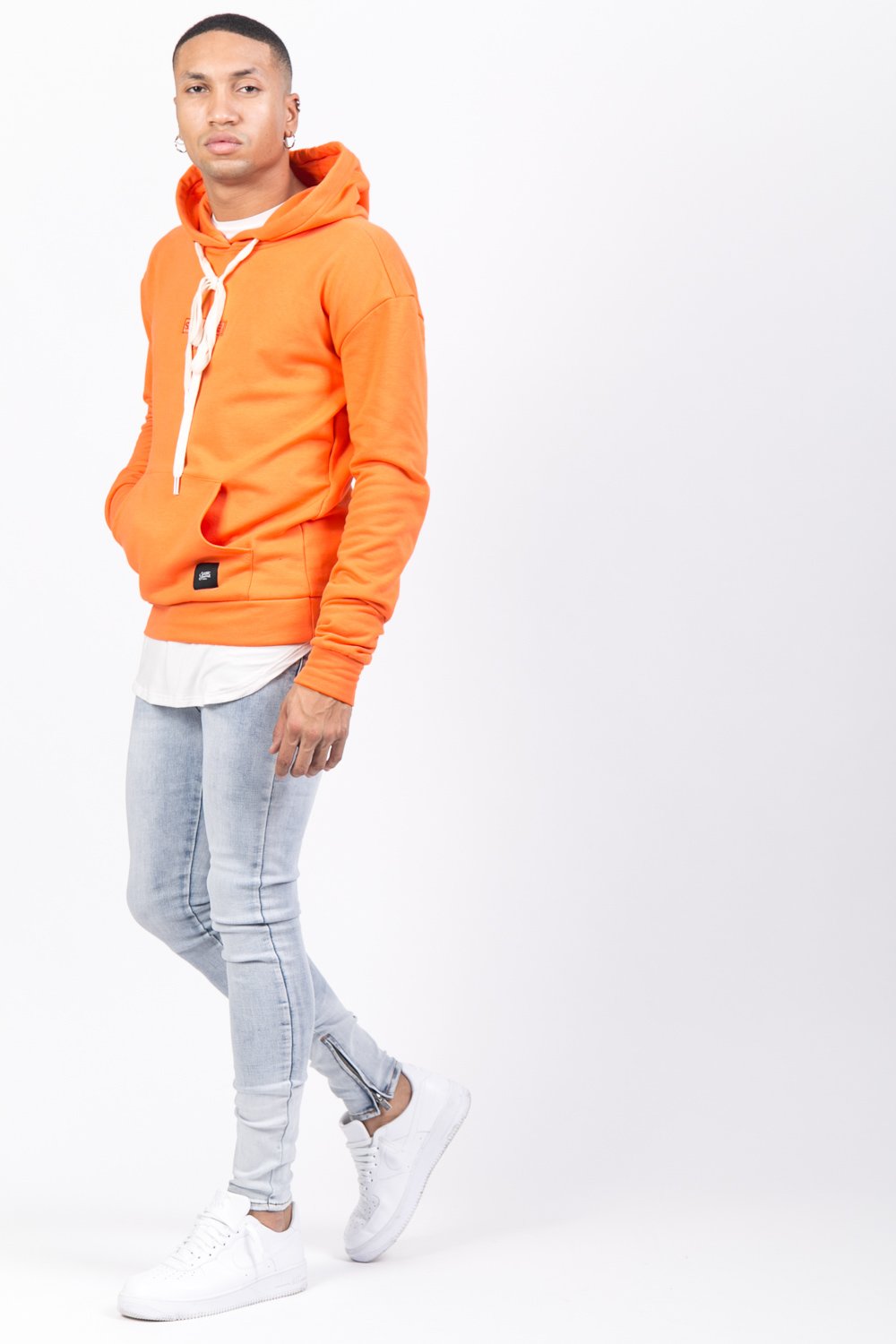 Sixth June - Sweat capuche logo brodé orange