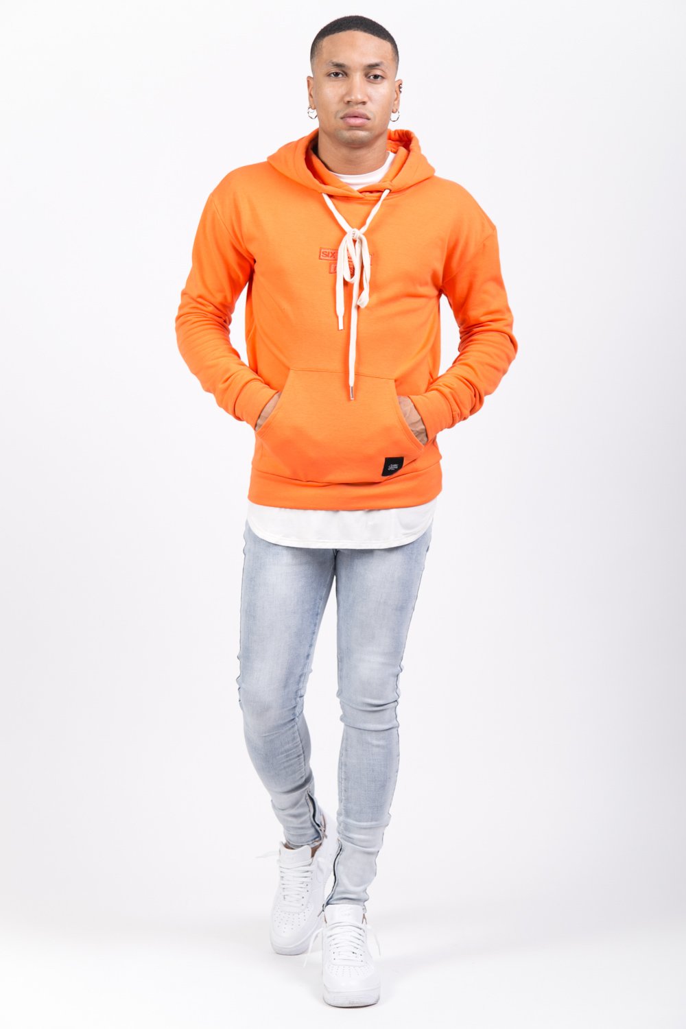 Sixth June - Sweat capuche logo brodé orange