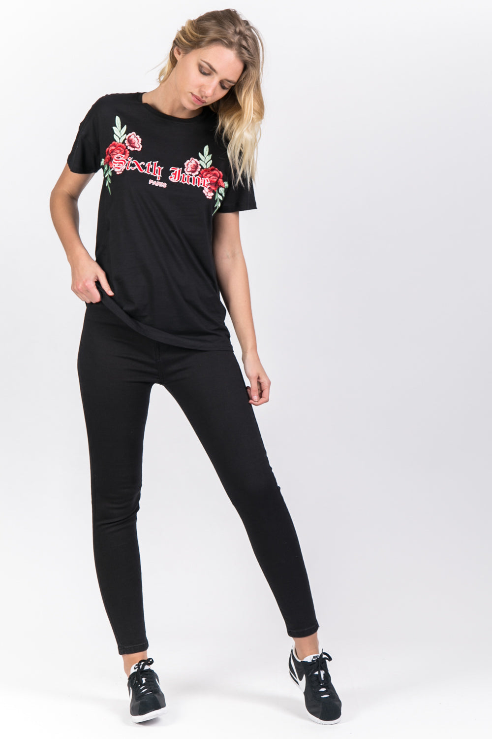 Sixth June - T-shirt imprimé broderies fleurs noir