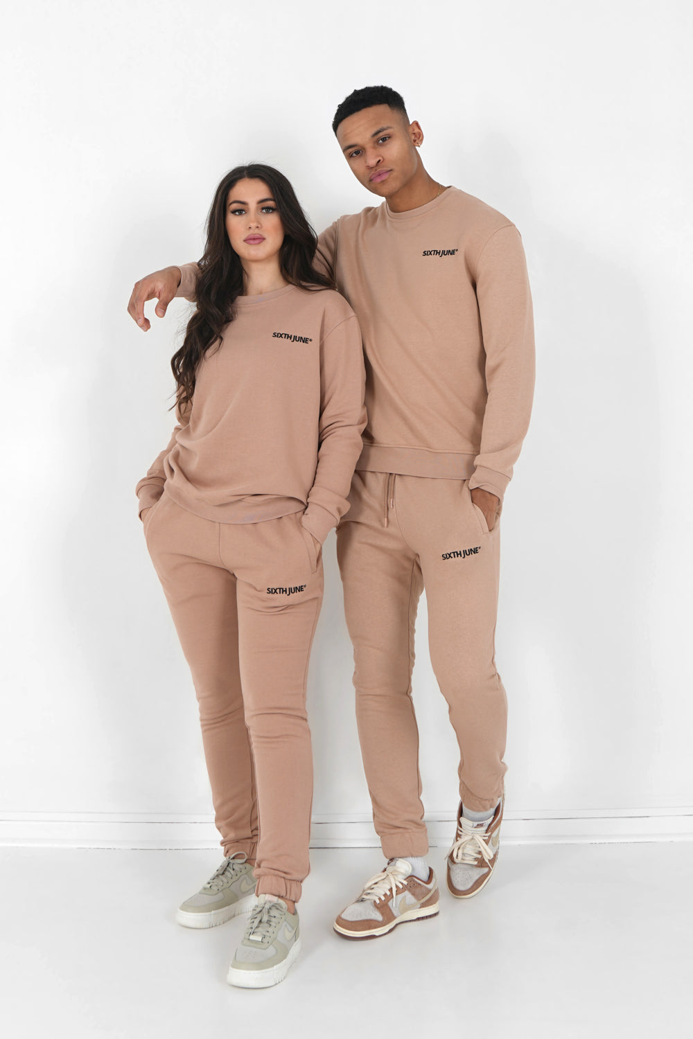 Sixth June - Jogging + sweat logo brodé Beige