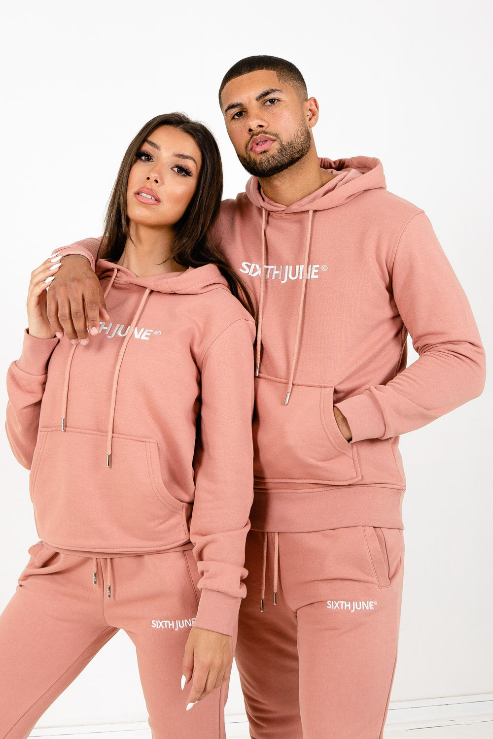 Sixth June - Sweatshirt capuche logo brodé Rose